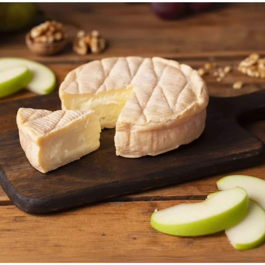 Munster fermier AOP Nature – Fromage d’Alsace au Lait cru de Vache – Pièce Entière (+/- 800g) – Texture Fondante & Arômes Typés – Affinage Traditionnel sur planche