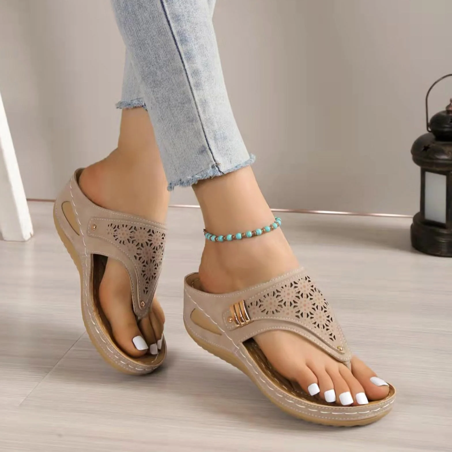 Sandales orthopédiques pour femmes 2026 compensees soutien voûte plantaire tongs confortables plage