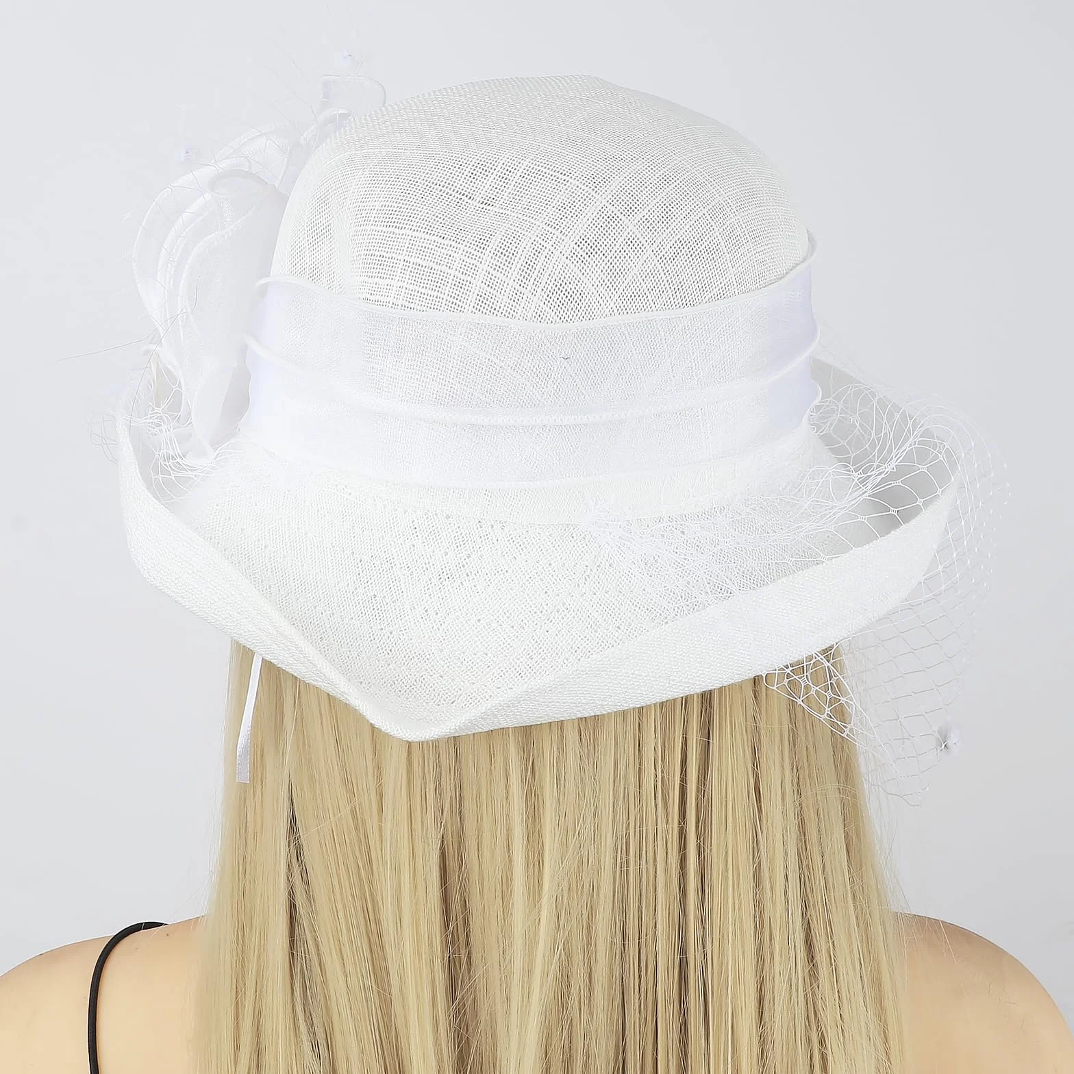 Chapeau Cloche Femme Vintage avec Voilette et Fleurs Années 20 Capeline Rétro été Mariage