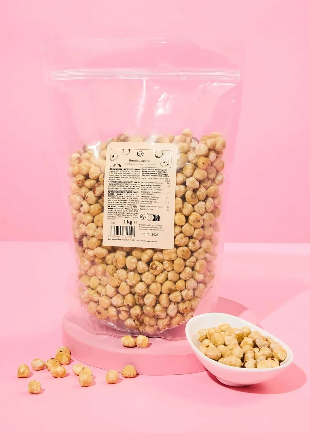 KoRo - Noisettes torréfiées 1 kg - Noisettes émondées et sans additifs ni conservateurs, parfaites pour la cuisine ou comme snack