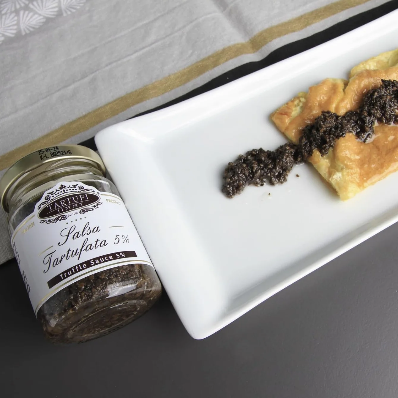 Coffret Gourmet à la Truffe | Sauce à la Truffe Blanche 90g + Poudre de Truffe Noire 45g + Sauce à la Truffe Noire 90g | Condiments Italiens pour Pâtes, Risottos et Antipasti – Made in Italy