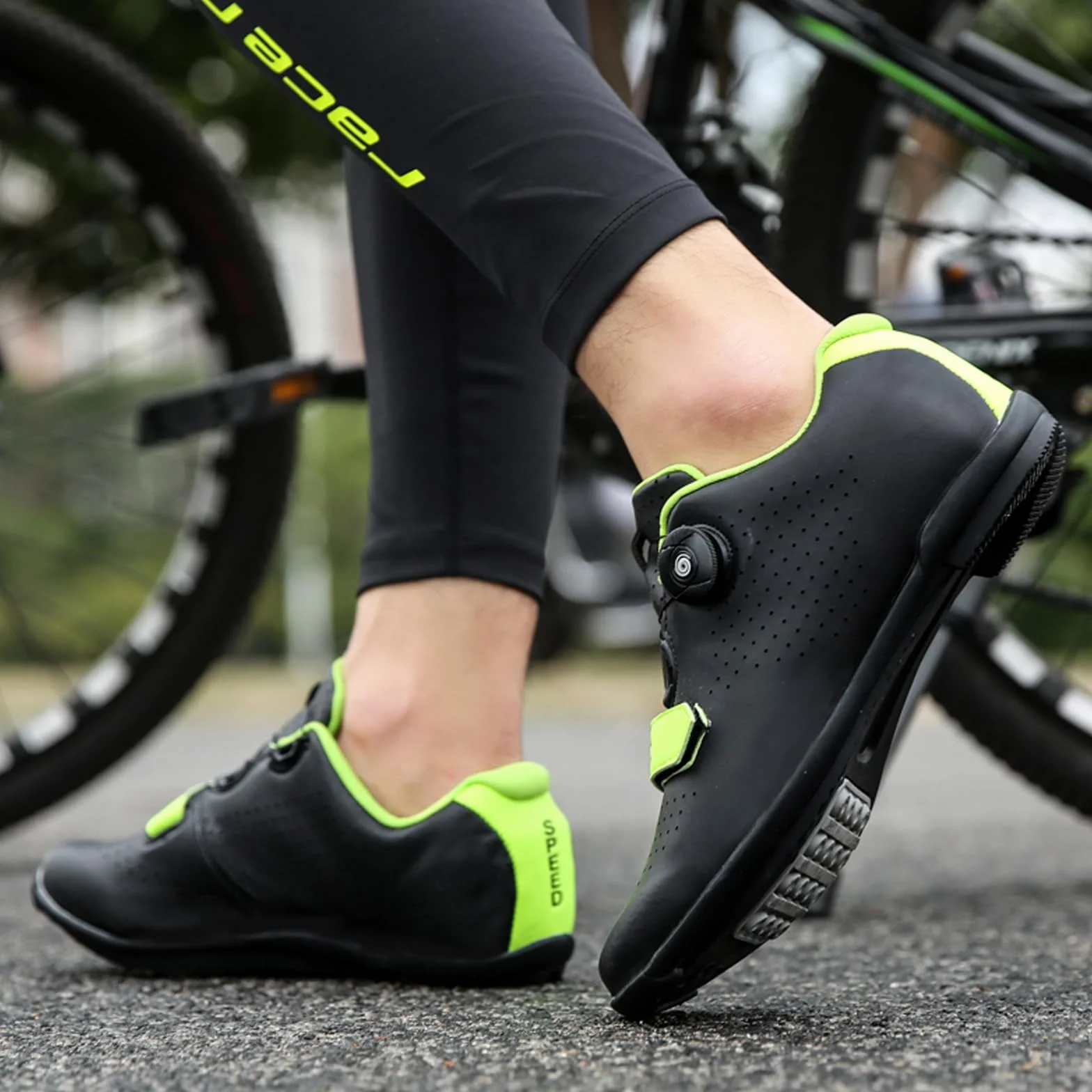 LZQpearl Chaussures De Cyclisme, Chaussures De Vélo Route Montagne Semelle Caoutchouc, Lacet Rotation Rapide