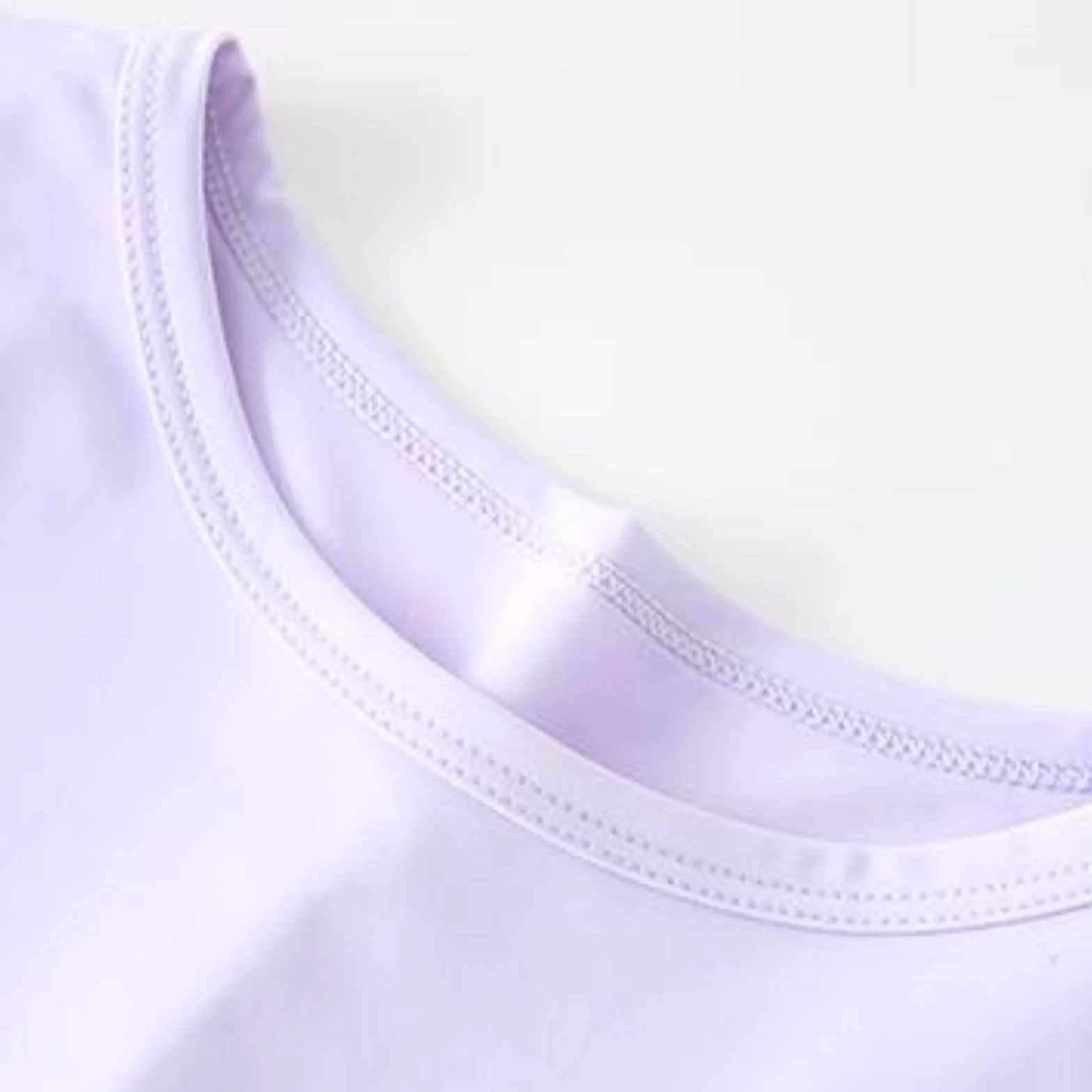 T-shirt fin à manches longues en coton basique confortable