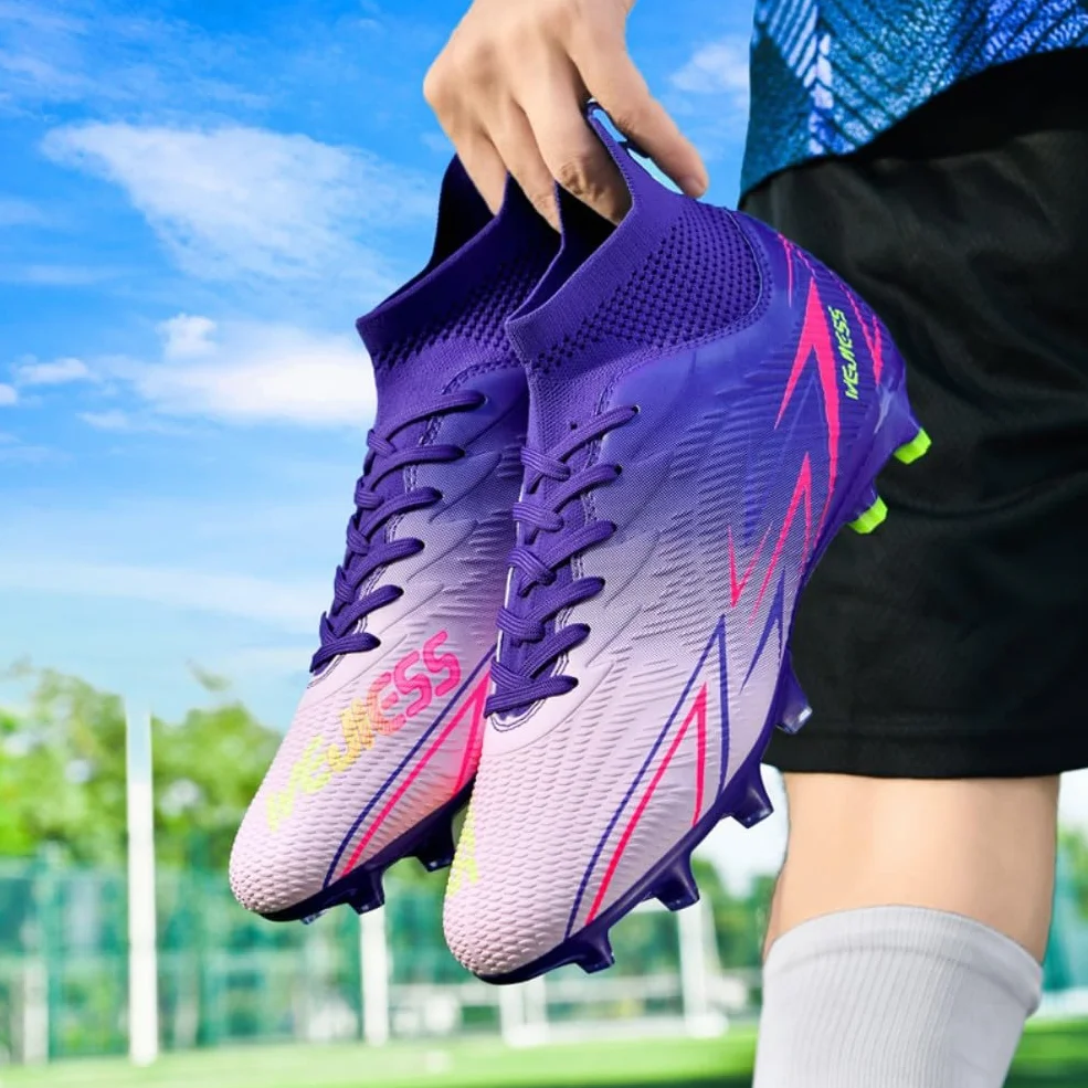 WEJESS Chaussures de Football Homme Professionnel Futsal Confort Suprême Tissu Respirant Design Moderne Vitesse Terrain Vert