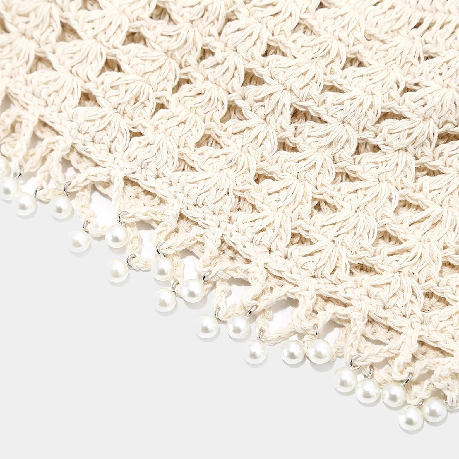 Chapeau léger fait main en crochet bohème avec bordure perlée