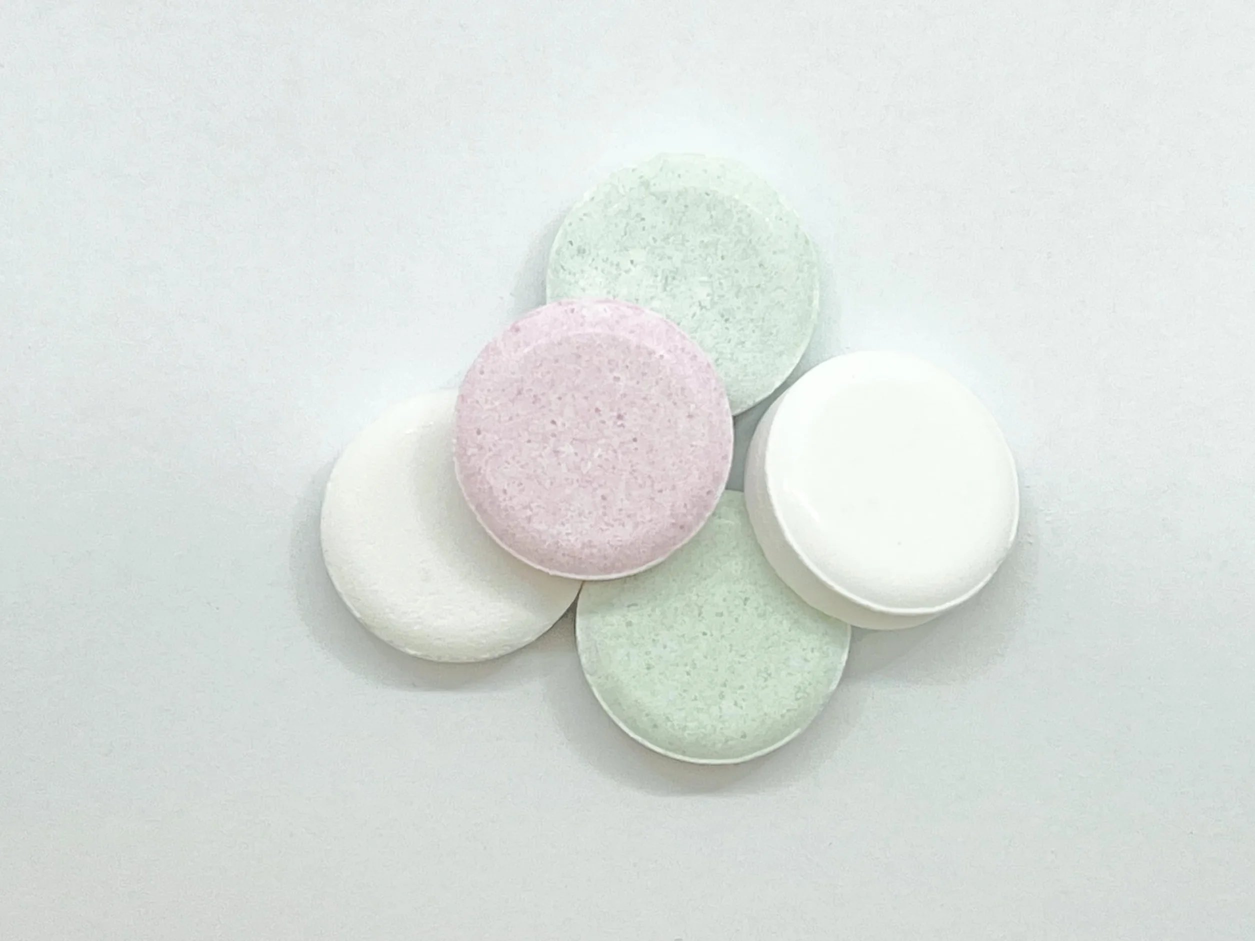 Pez Boîte de 30 rouleaux de bonbons dextrose acidulés