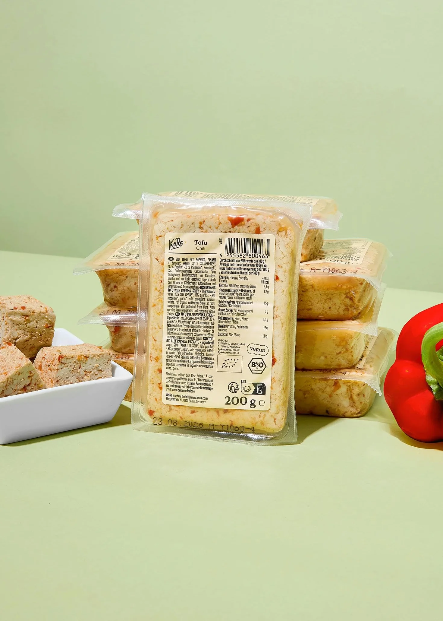 KoRo - Tofu bio au piment 8 x 200 g - Goût épicé et piquant - Source de protéines végétales - Qualité biologique