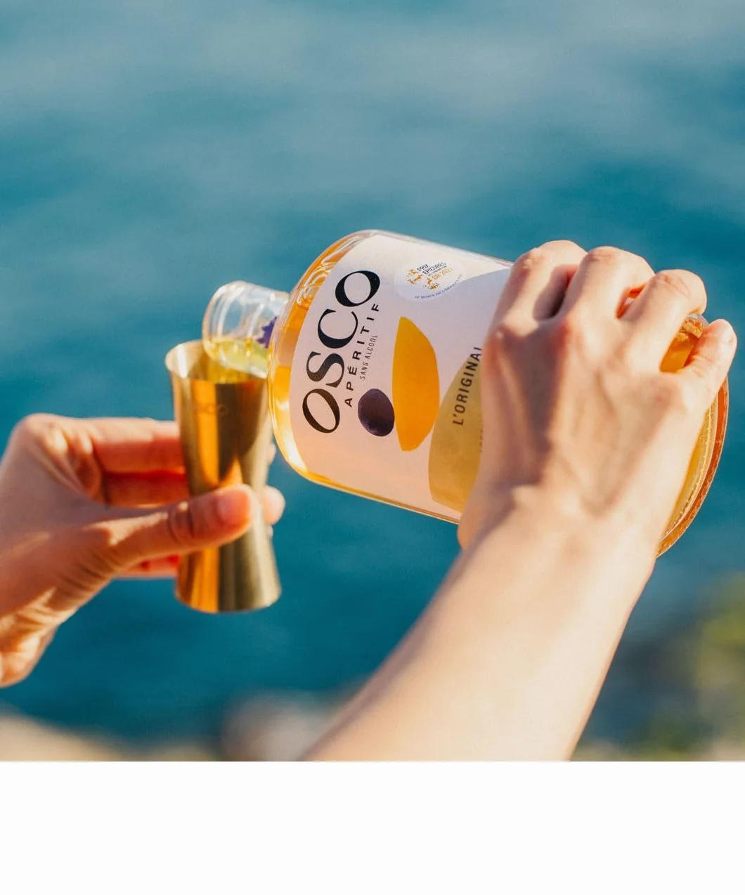 OSCO L'Original apéritif sans alcool 0.0% bio 700 ml - Spiritueux sans alcool amer, aromatique, frais - Apéritf vegan, sans gluten, plusieurs fois primé et à faible teneur en sucre