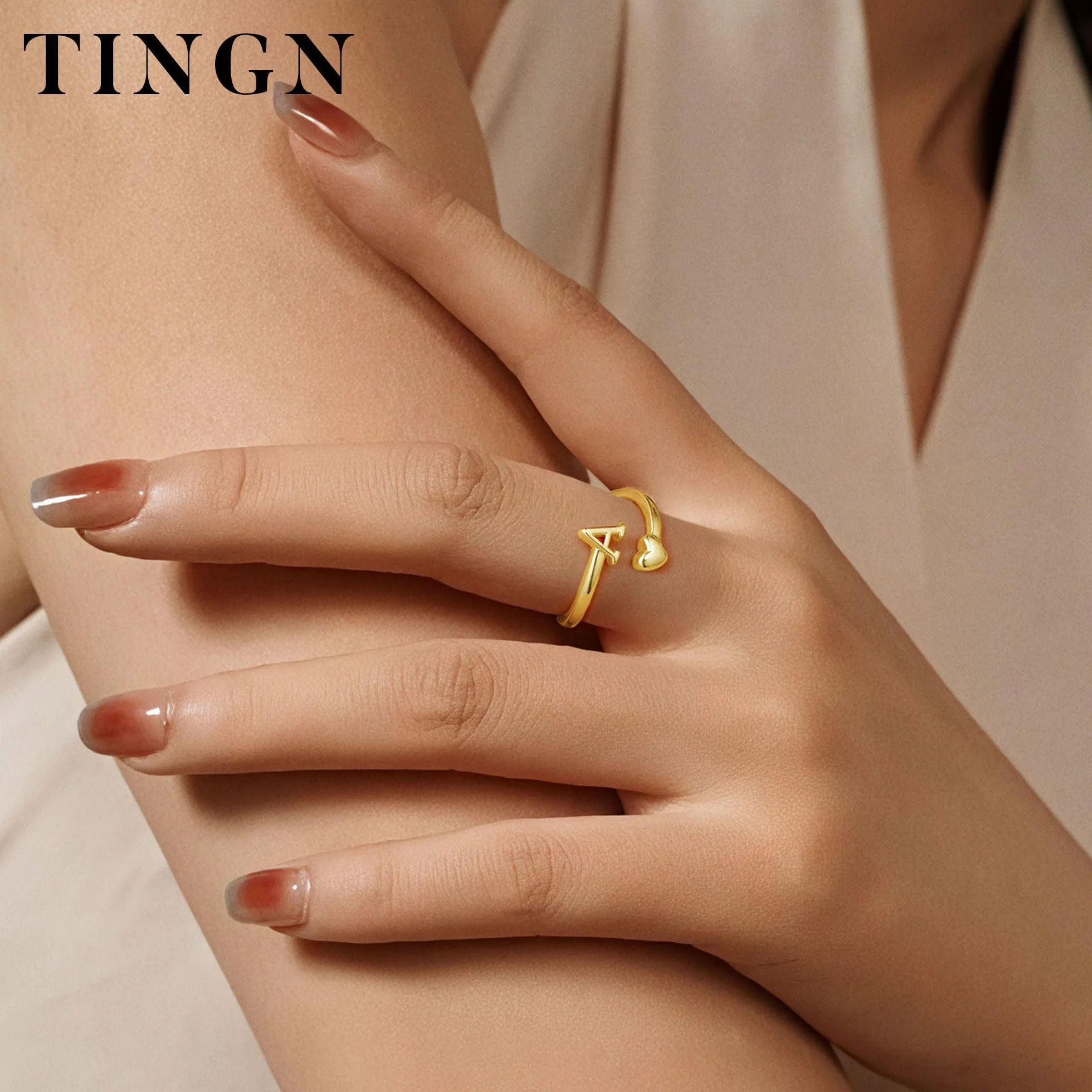 Bague en or plaqué 14 carats étanche motif cœur avec lettres empilable