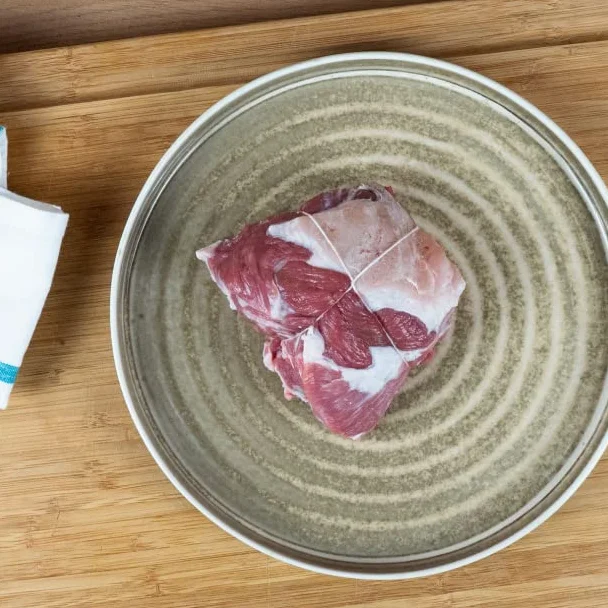 Selle d'agneau sans os de Drôme/Ardèche : Par 450g - Artisan Boucher depuis 1976 - Maison Victor - Circuit-court et Qualité