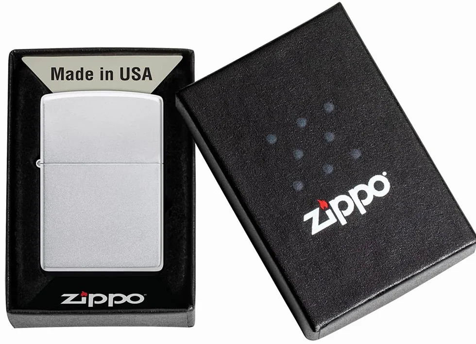 Zippo Briquet Tempête - Design Flamme - Chrome Satiné - Rechargeable - Réutilisable - Design Coupe-Vent - Coffret Cadeau Fabriqué aux États-Unis - Exclusivité Amazon