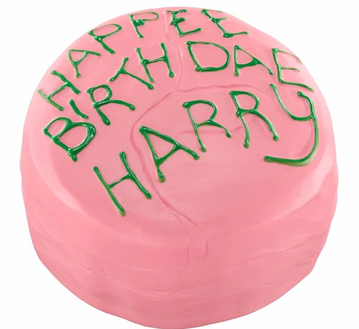 Harry Potter: Harry Birthday Cake Pufflum by The Noble Collection