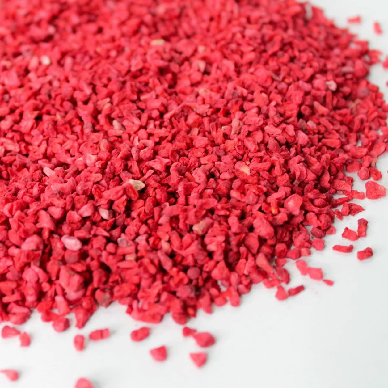 Framboises Lyophilisées en Morceaux 100g - Fruits Lyophilisés - Framboises Déshydratés en Morceaux - Framboises Séchées pour la Pâtisserie, la Décoration de Gâteaux, les Céréales et les Desserts