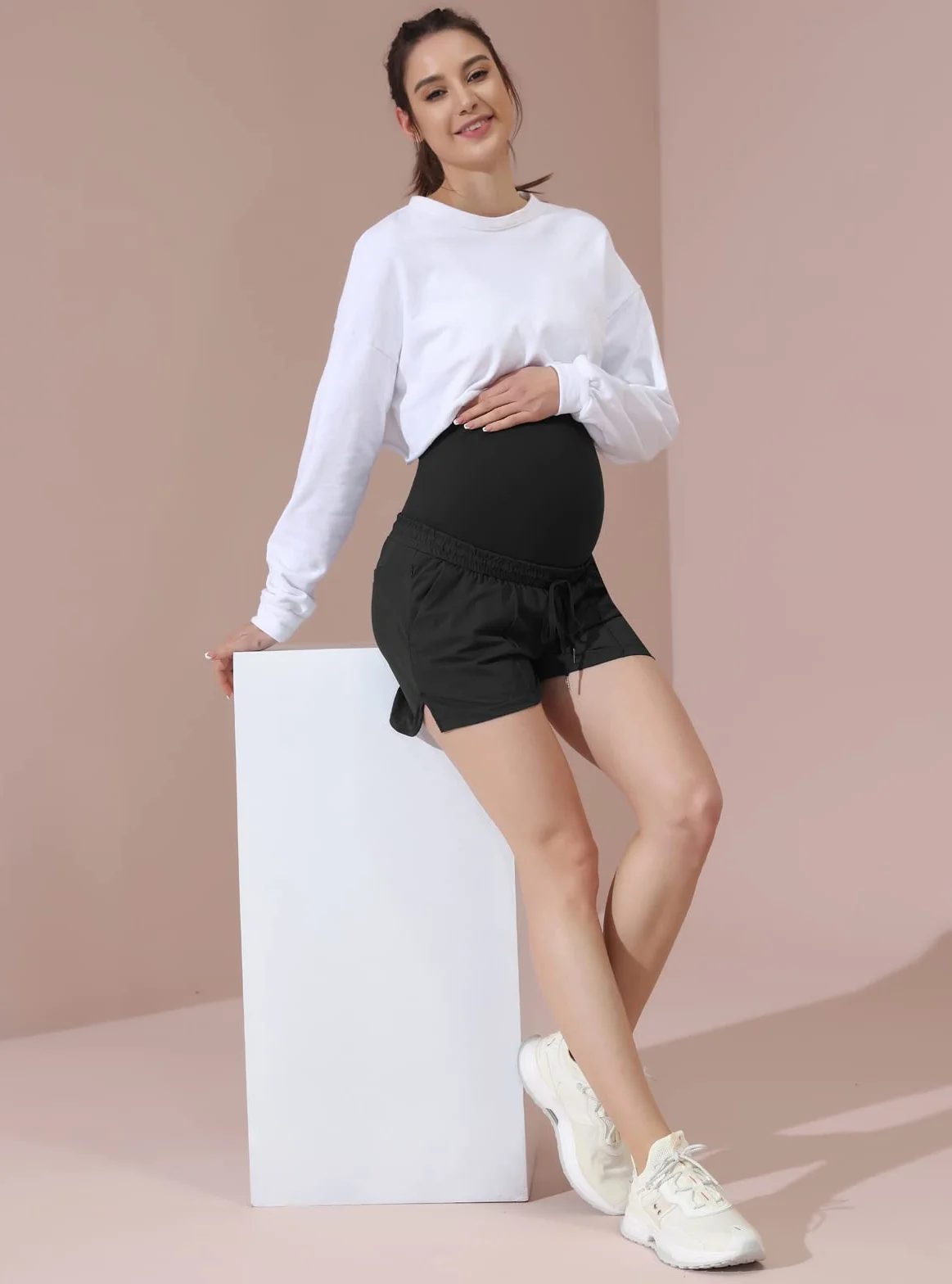 Maacie Short de grossesse à taille haute avec cordon de serrage Short de sport décontracté Convient pour la randonnée