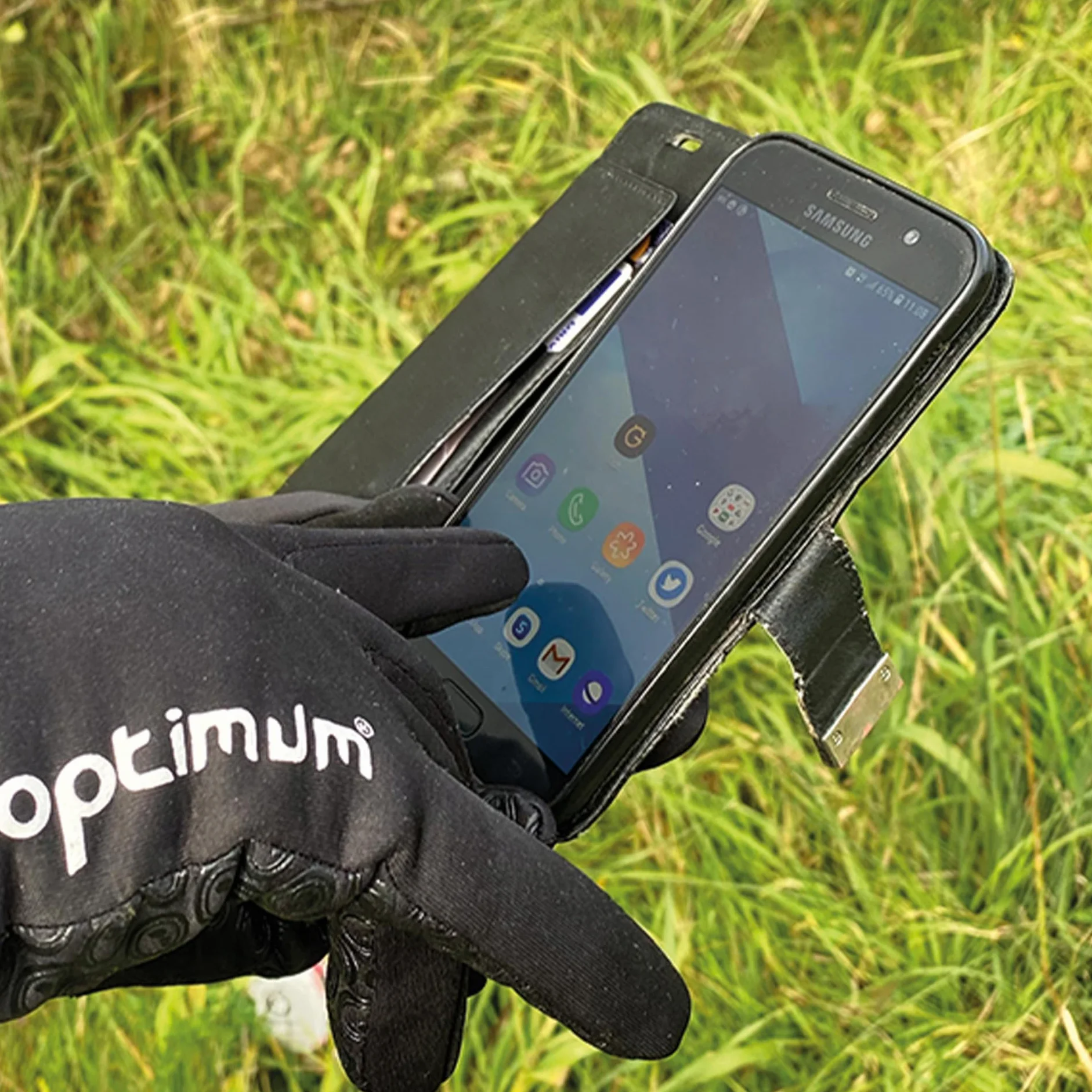 OPTIMUM Aqua Waterproof Thermal Sports Gloves Touch Screen Sensitive Finger