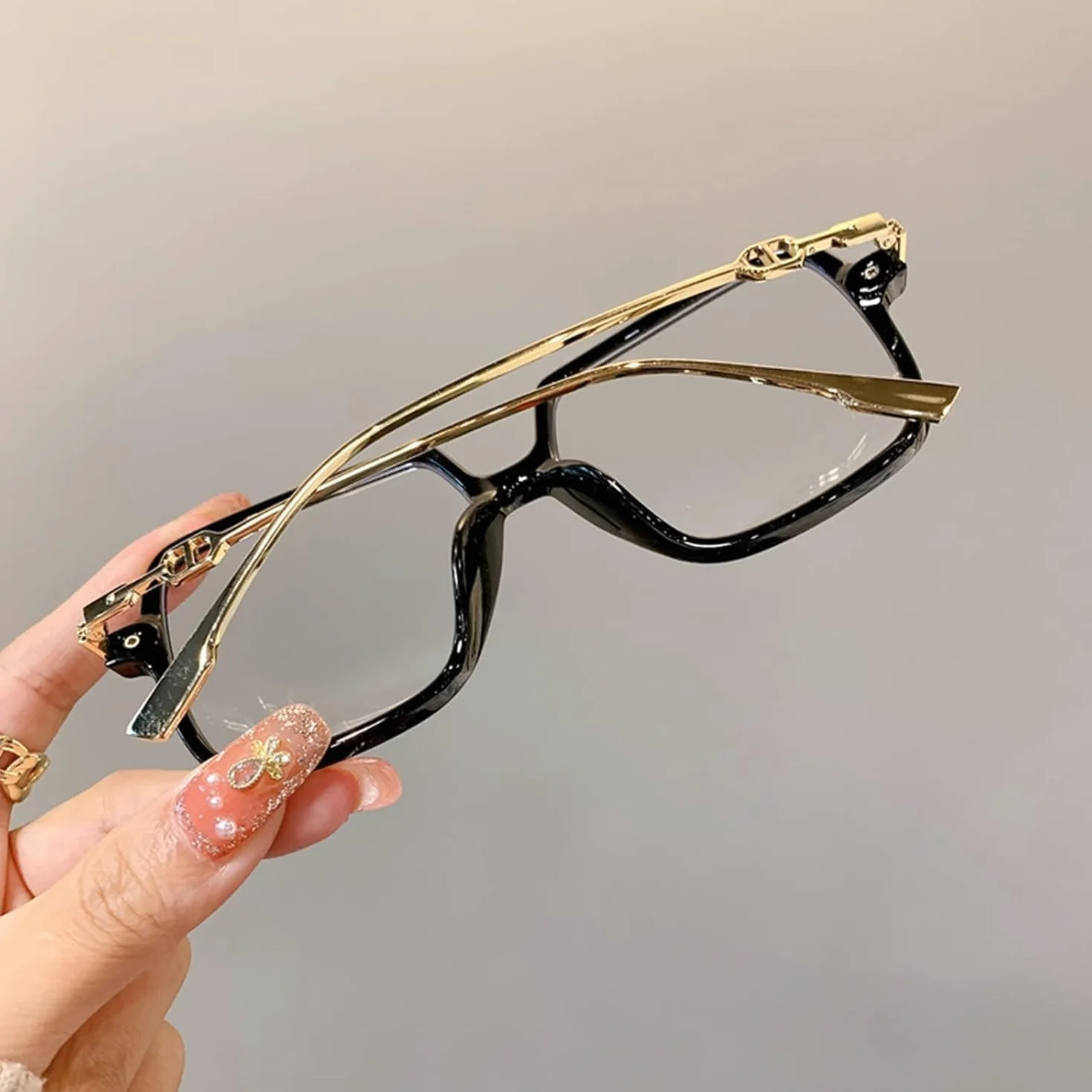 Lunettes de Vue Carrées Oversize Monture Noire Branches Dorées Protection Lumière Bleue +1.5