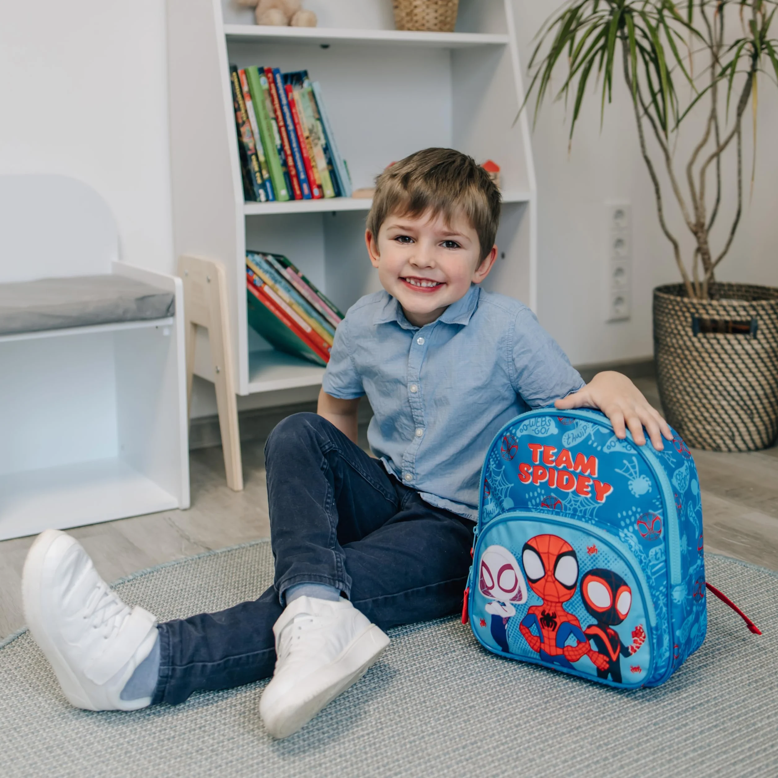 Sac à Dos Enfant Spidey avec Poche Frontale pour Maternelle Loisirs Voyages à partir de 4 Ans