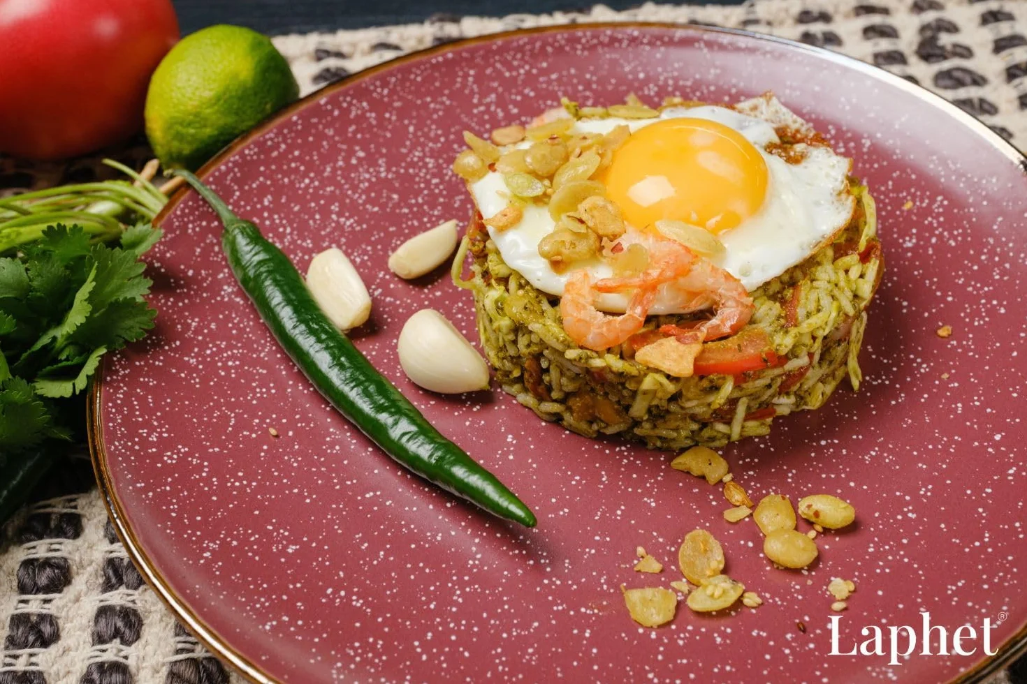 Laphet Knusper Mix – Topping | Haricots et cacahuètes épicés, riche en protéines, garniture de salade, collations, mélange de noix et de graines (150 g)