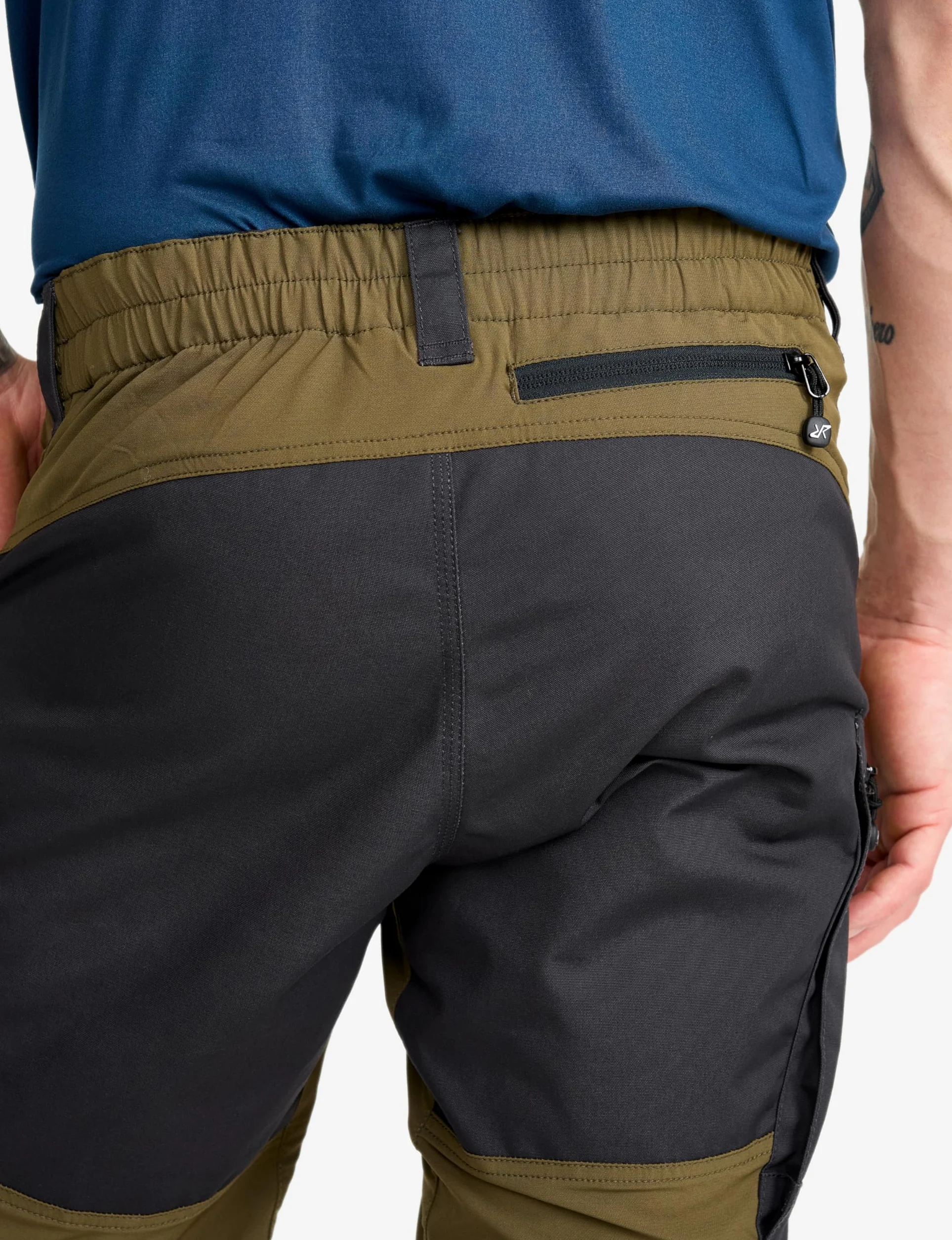 RevolutionRace Homme RVRC GP Shorts Short Durable Marche Randonnée Camping Plein air