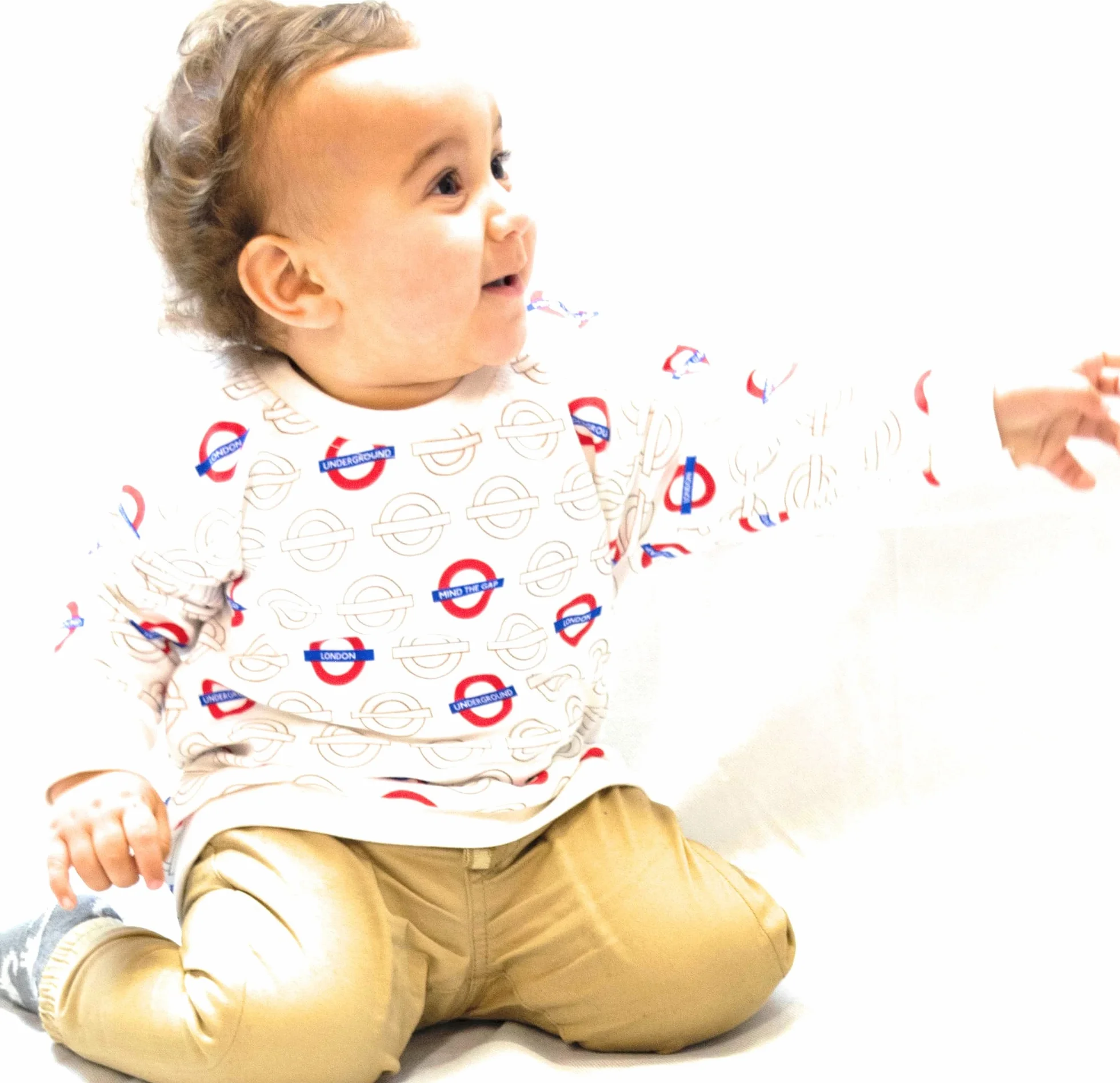 GWCC Licensed London Underground Mind The Gap Roundel Baby Sweatshirt