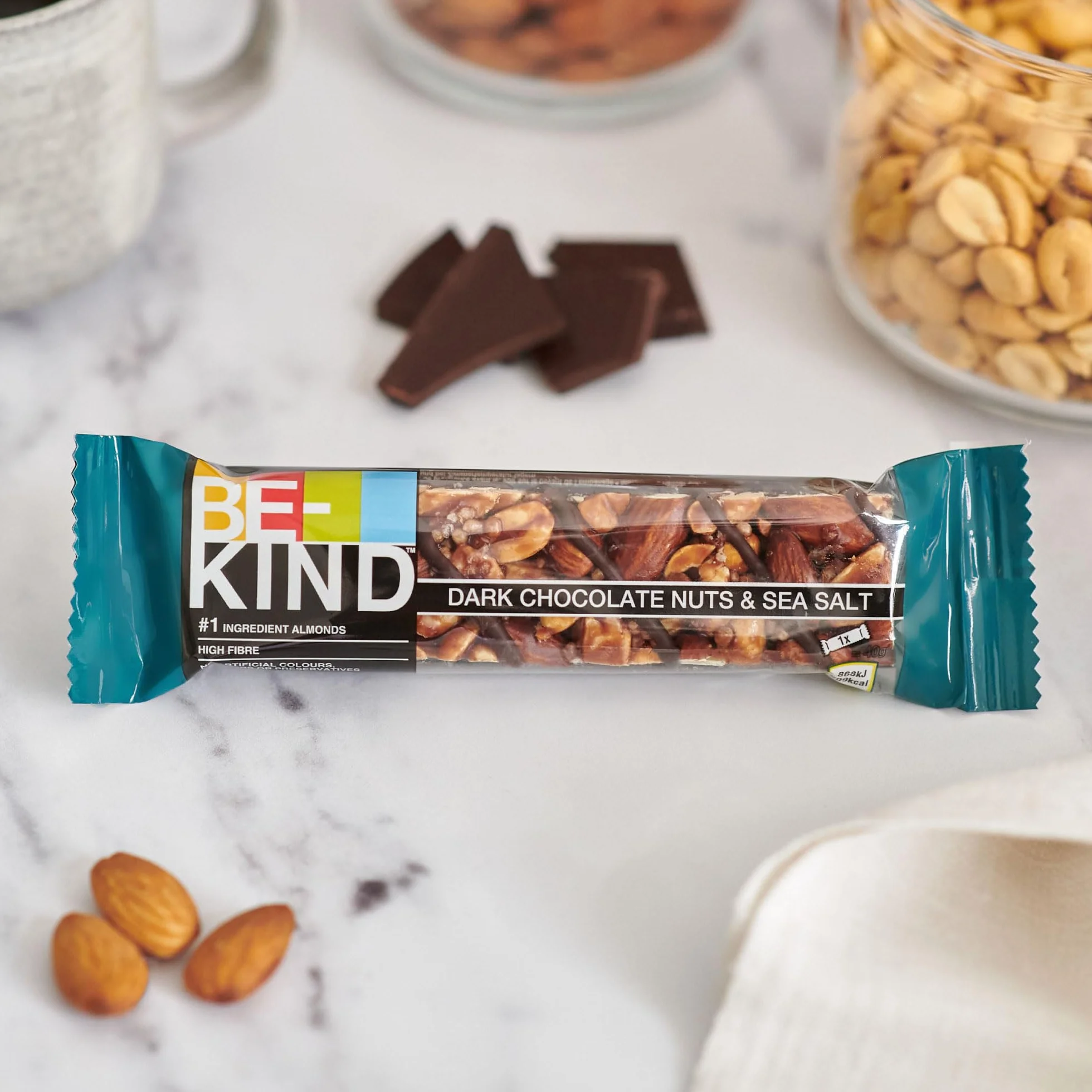 Be-Kind Barres de chocolat noir, noix et sel de mer 12 unités 40 g