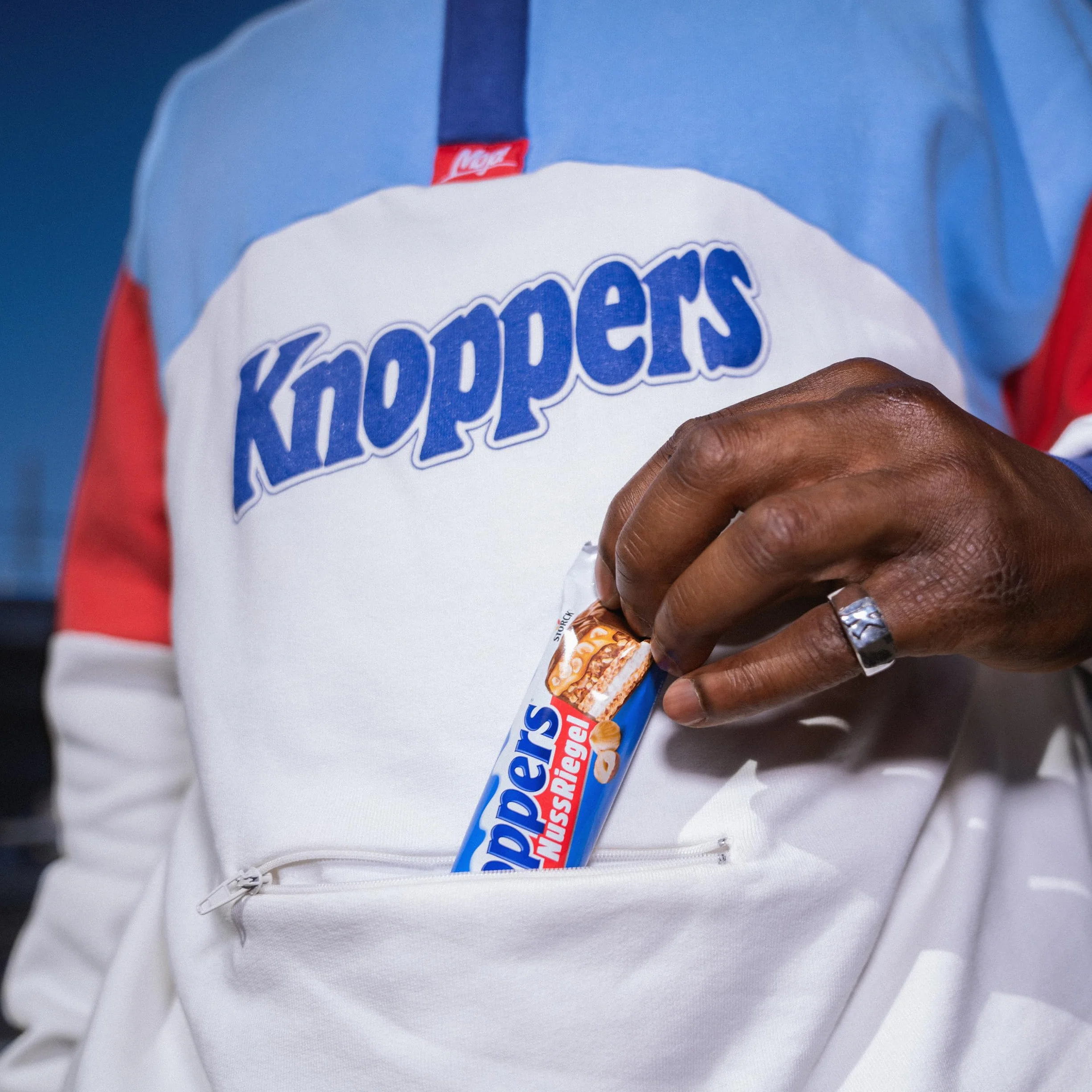 Knoppers Nut Bar - Barre chocolatée aux noisettes et lait, boîte de 24 barres