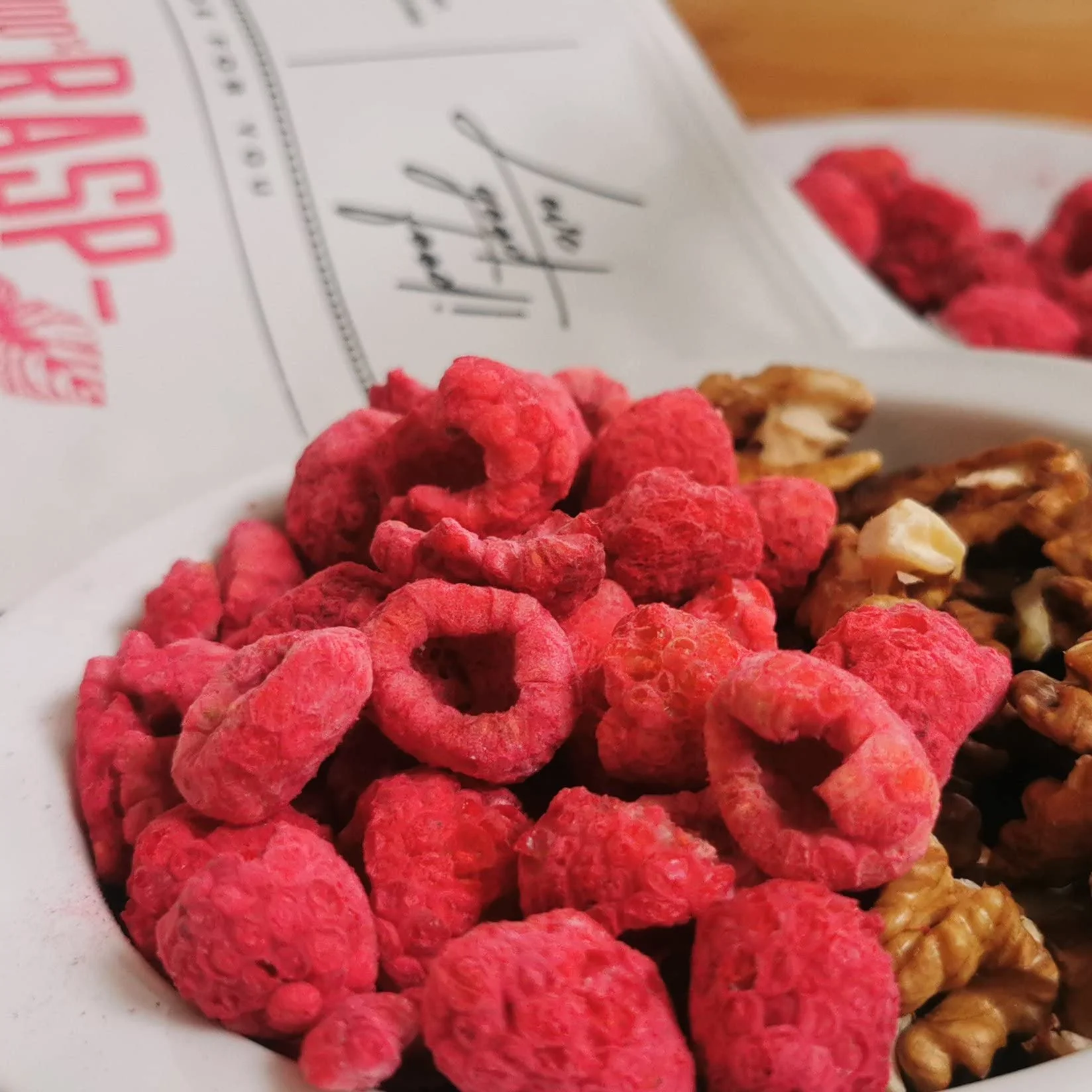 Framboise Lyophilisée | Naturel Framboises Séchées | Fruits Seches Lyophilisateur | Fruits Secs Fruits Frais Lyophilisés | Freeze Dried Raspberry | Gefriergetrocknete Himbeeren | ZingyZoo (90g)