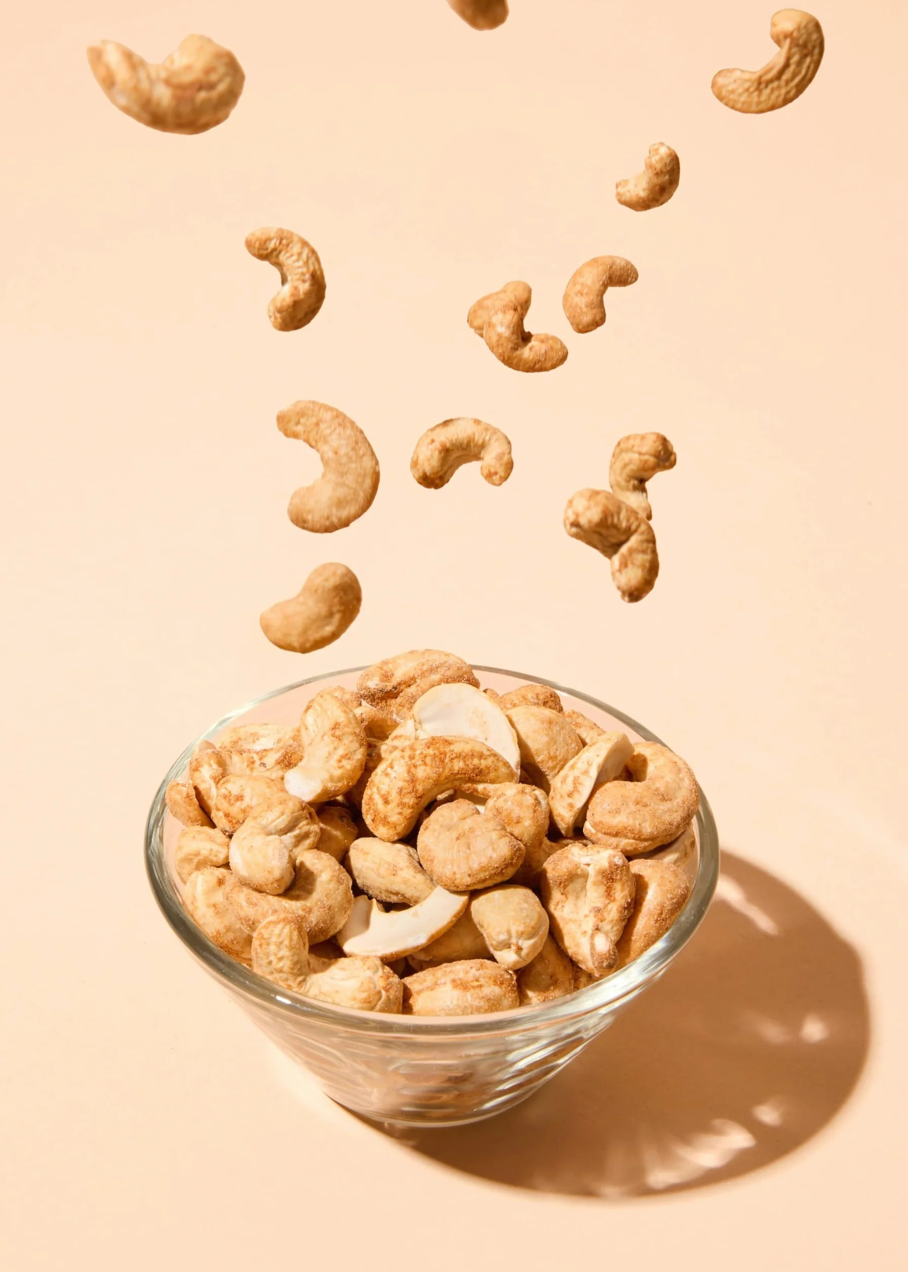 KoRo - Noix de cajou au piment 500 g - Snack épicé à base de noix de cajou et de poudre de chili