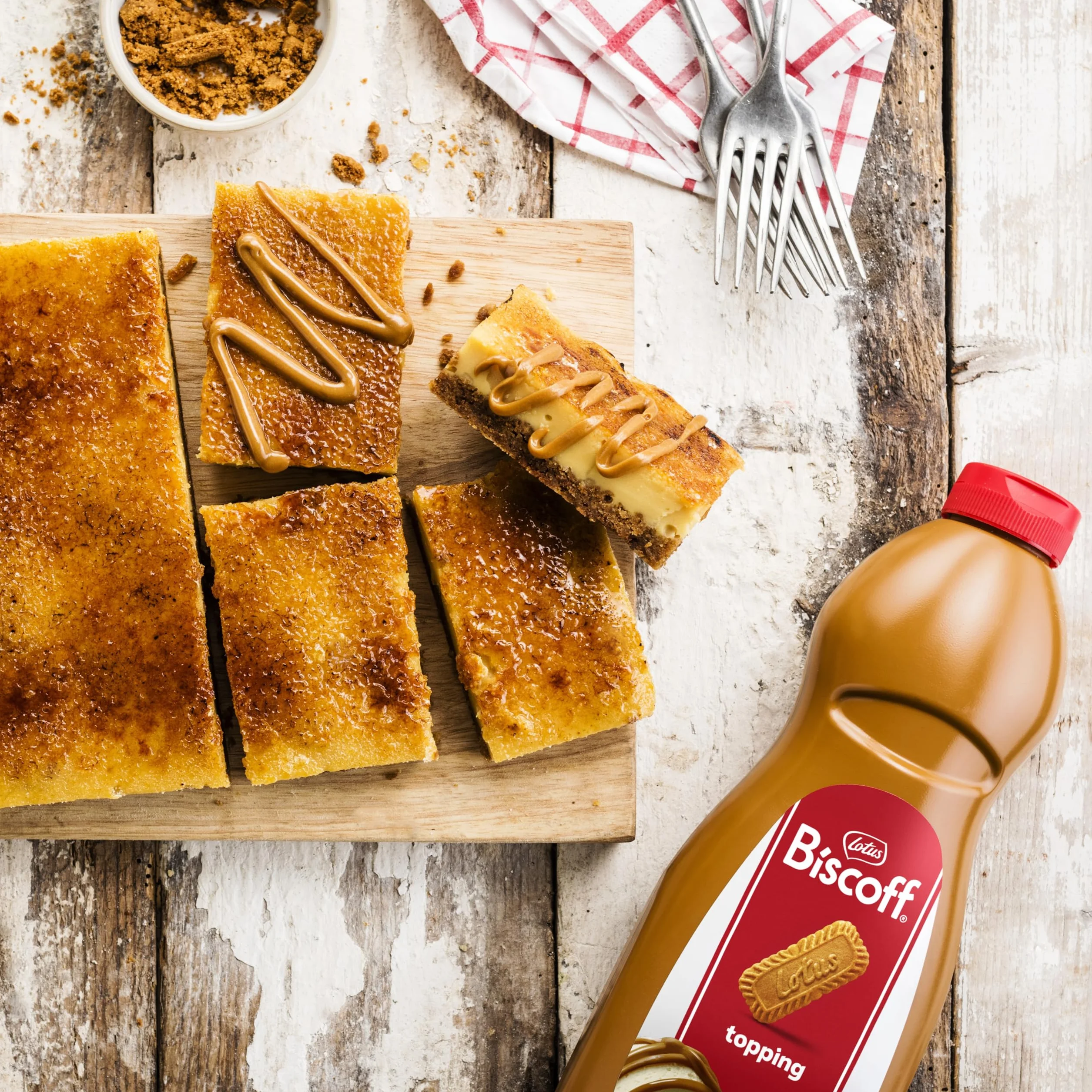 Lotus Biscoff | Sauce Topping | A Partir de Biscuits Original Speculoos | Vegan | Sans Colorant ni Arômes Artificiels | Bouteille Squeeze | 1kg