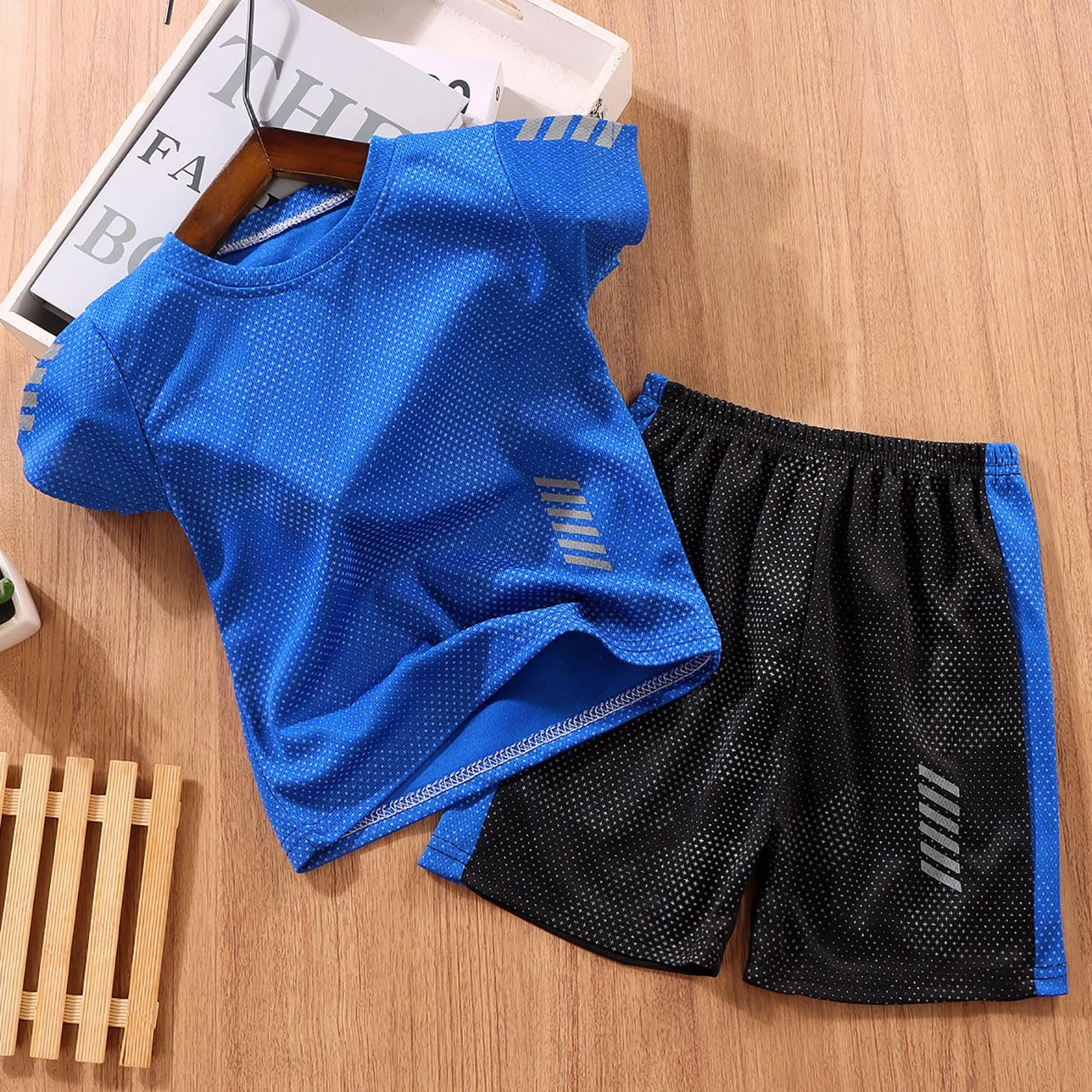 Ensemble Sport Football Maillot Manches Courtes et Short Survêtement Enfant Garçon 2-14 Ans