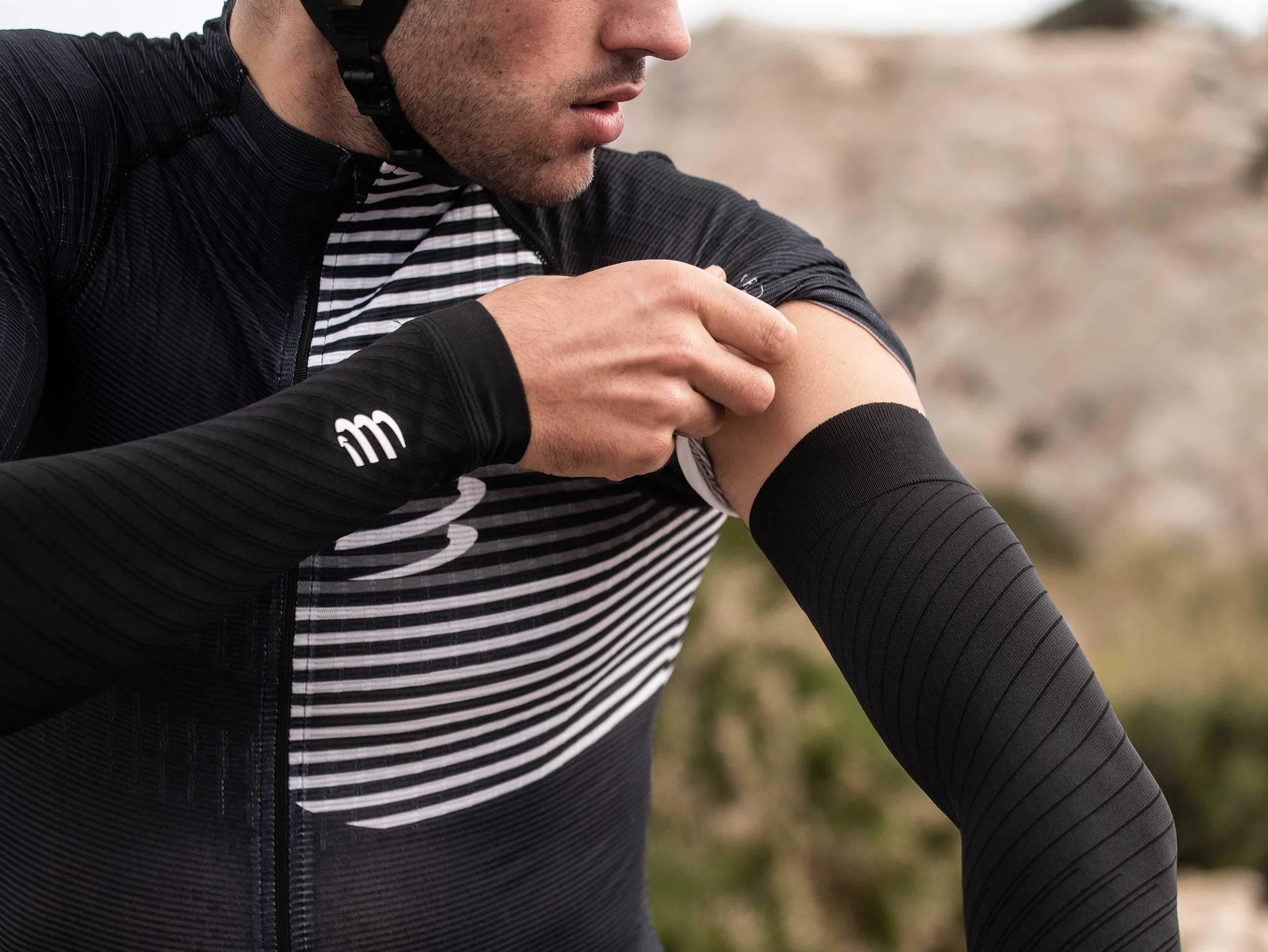 Compresssport Manchette de Compression Bras ArmForce Ultralight Protection Musculaire Sport Running Cyclisme