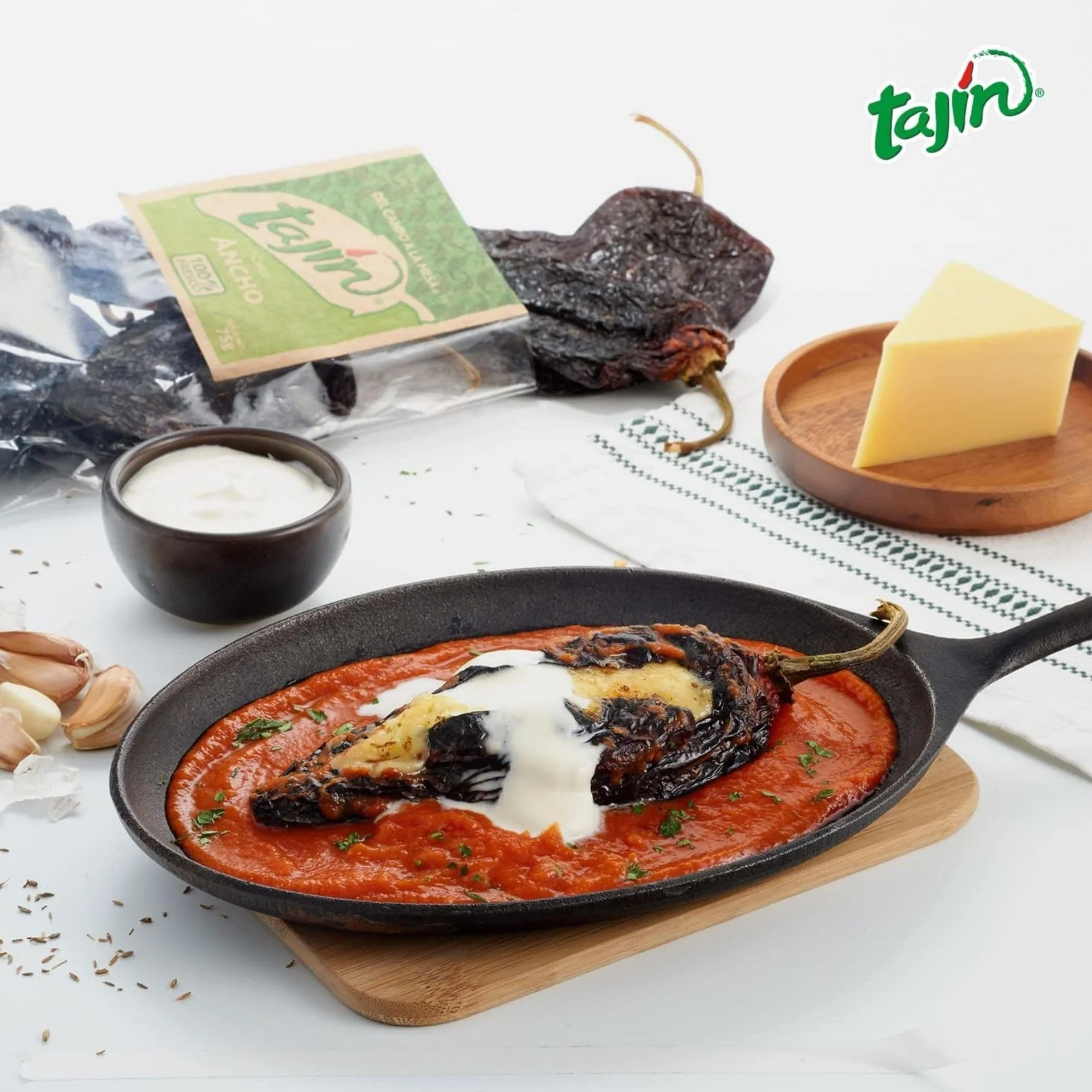 Tajin Authentic Mexican Chilli Bundle Containing 2 types of Whole Dried Chillies - Guajillo 75g, Ancho 75g