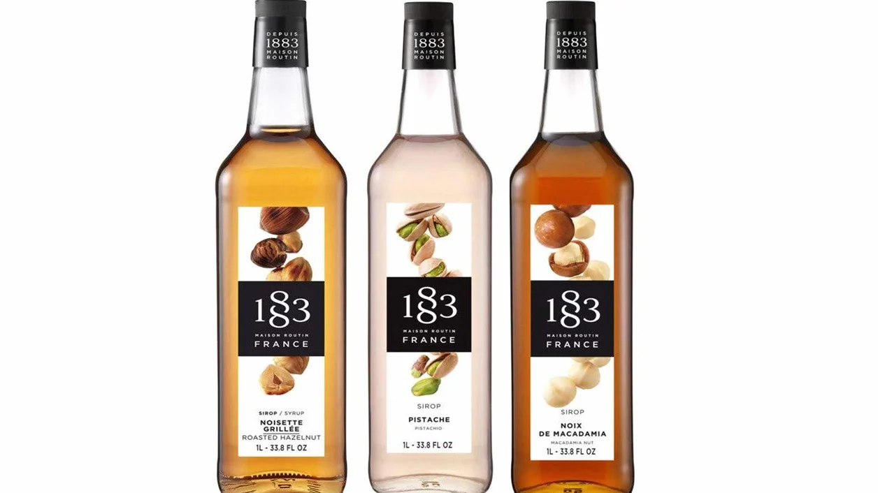 ASSORTIMENT DE FRUITS SECS : SIROPS DE NOISETTE GRILLÉE, DE PISTACHE, DE NOIX DE MACADAMIA