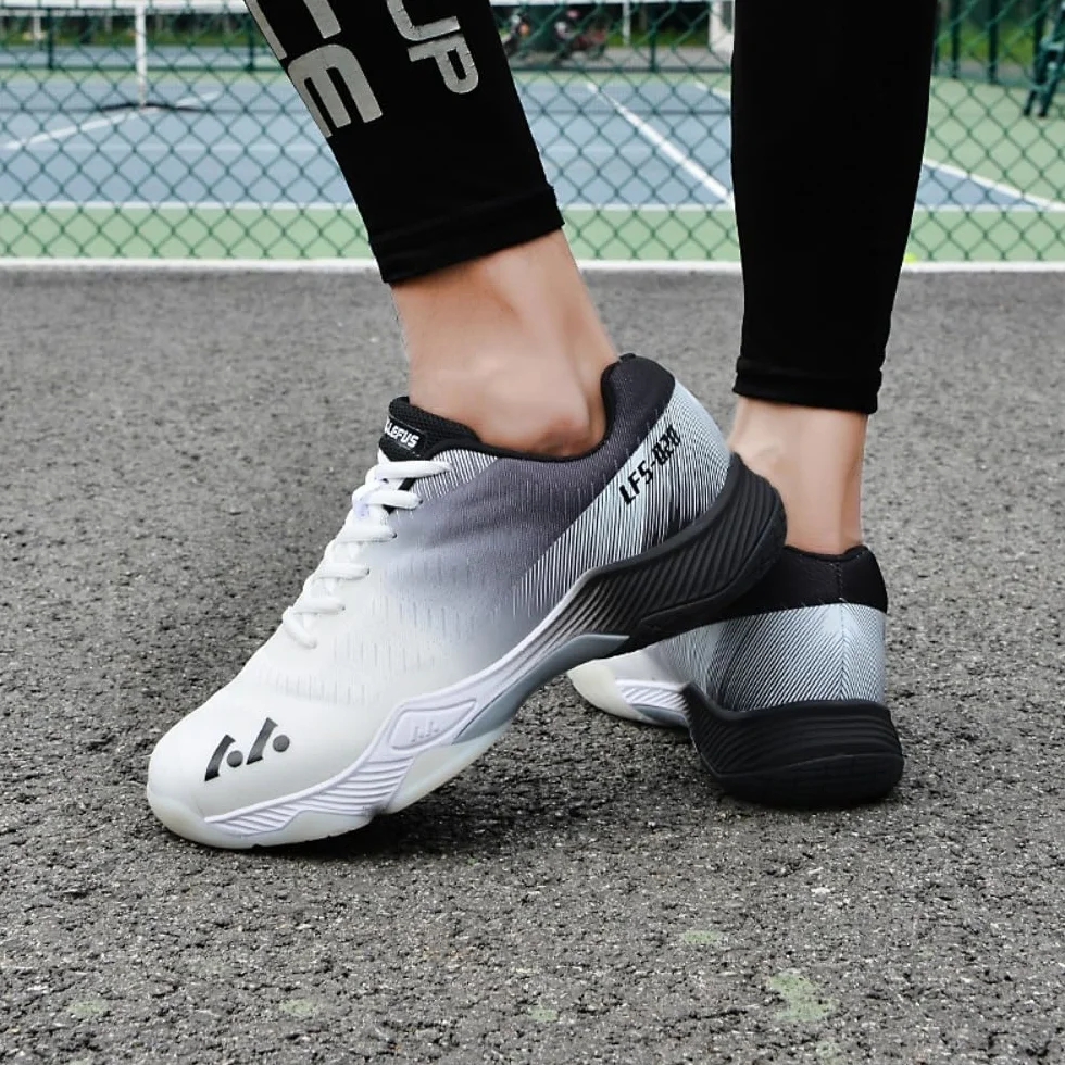 Chaussures de badminton homme femme antidérapantes légères tennis squash volley-ball handball