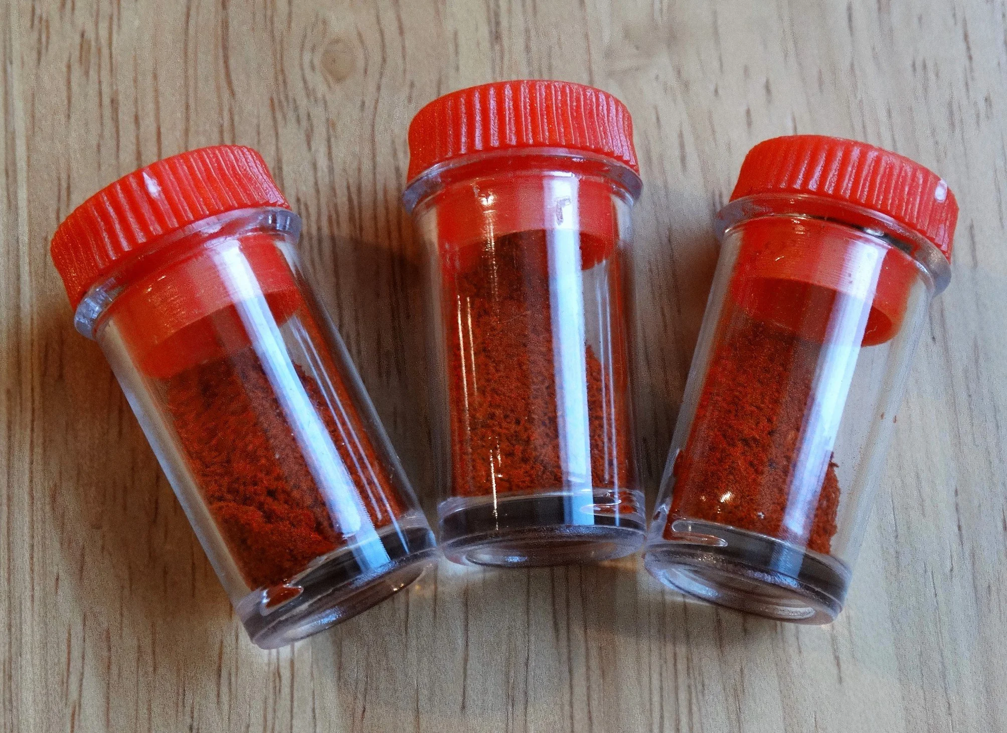 1.5g meilleur safran poudre; Une sélection de safran de qualité royale de monde; 100% pur tous authentiques safran rouge (3 * 0.5g)
