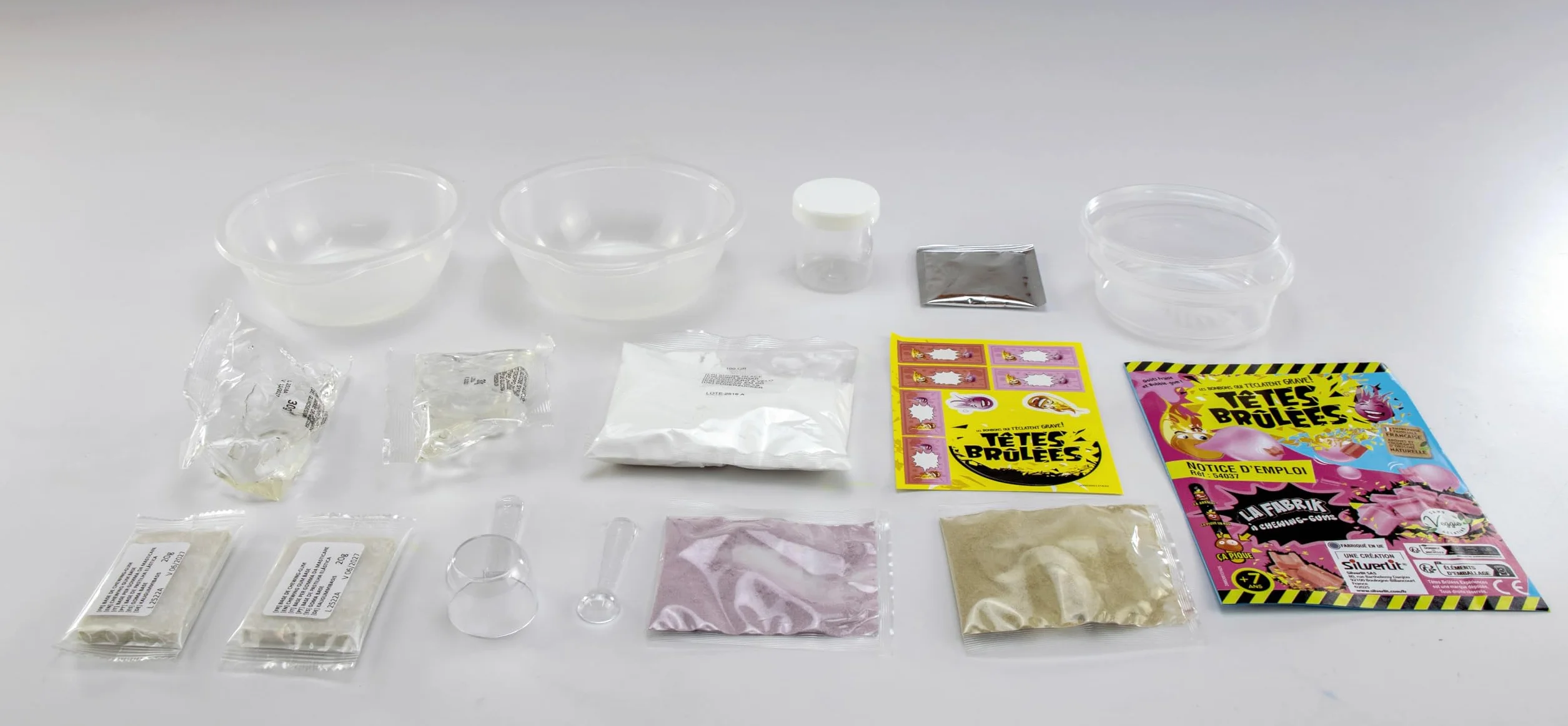 Silverlit Têtes Brûlées La Méga Fabrik à Chewing-Gum Kit de Fabrication Bonbons 3 Arômes Fruités Naturels Activité Créative Enfant 7 Ans
