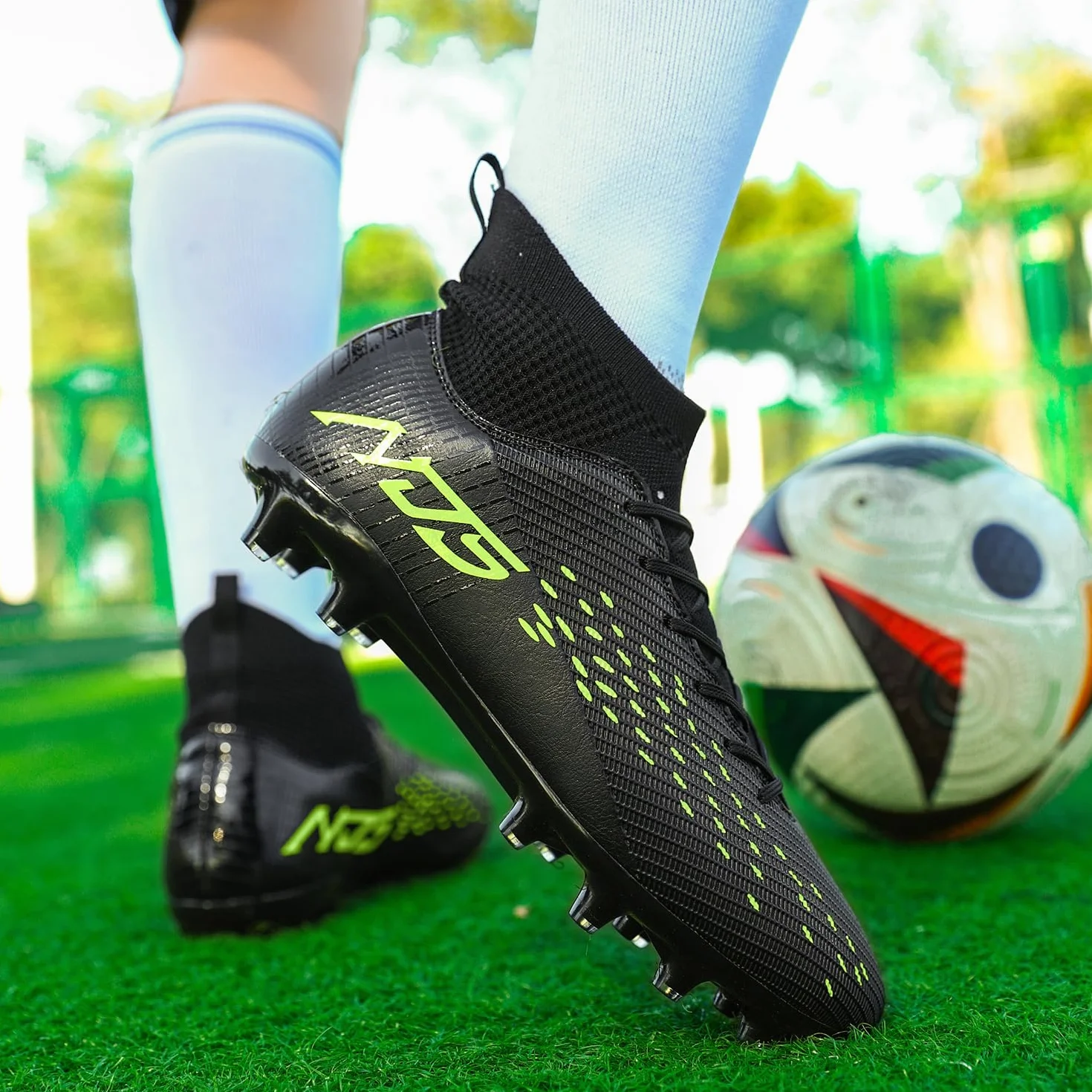 Chaussures de Football Homme Haute Bande Spike Crampons Profession Adultes Athlétisme Entrainement