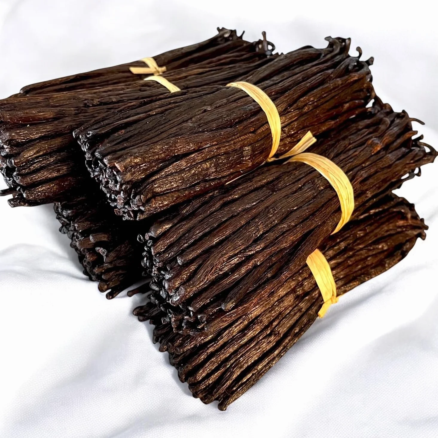 50 Gousses de Vanille Bourbon de Madagascar - 14-16 cm - Taille L - Planifolia "Réserve Prestige" - Qualité Premium - Charnues et Aromatiques - 100% Naturelles - Idéal pour Pâtisseries et Desserts