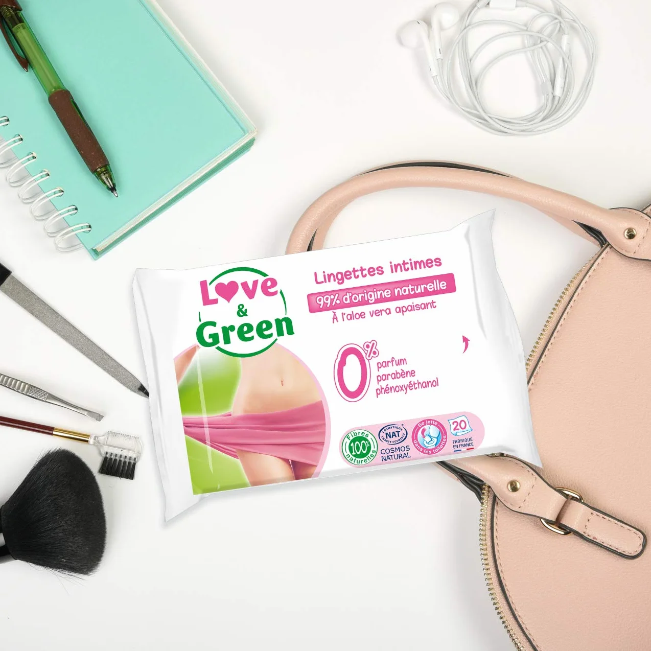 Love & Green Lingettes Intimes APAISANTES écologiques 20 pièces - Certifié Cosmo Natural ECOCERT FSC