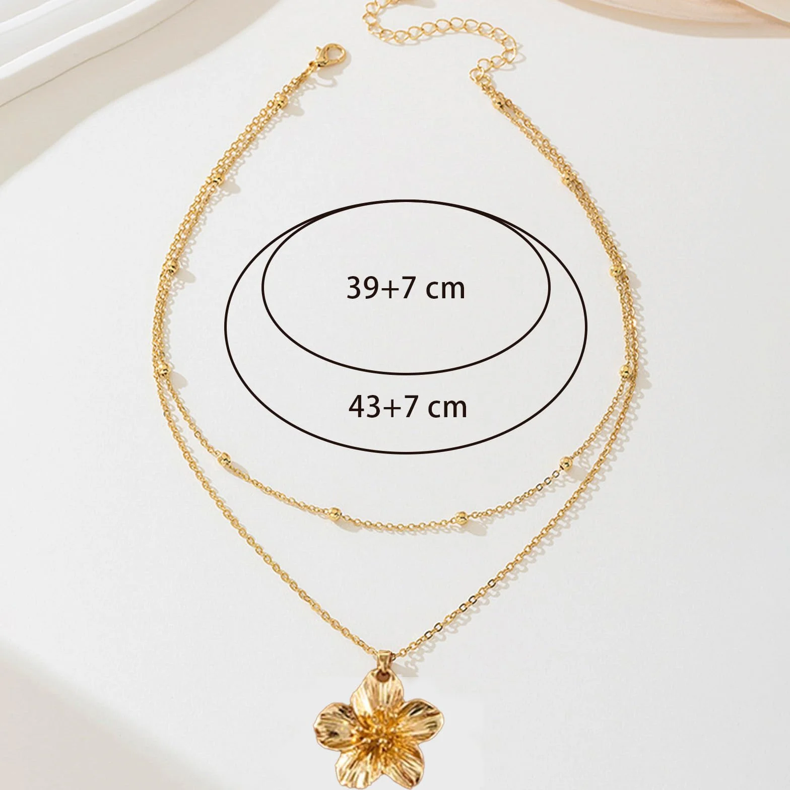 Colliers Femmes en Or, Collier Pendentif Fleur Métallique Dorée, Ensemble de Colliers Ras Chaîne Délicate en Or, Bijoux Tendance Empilés