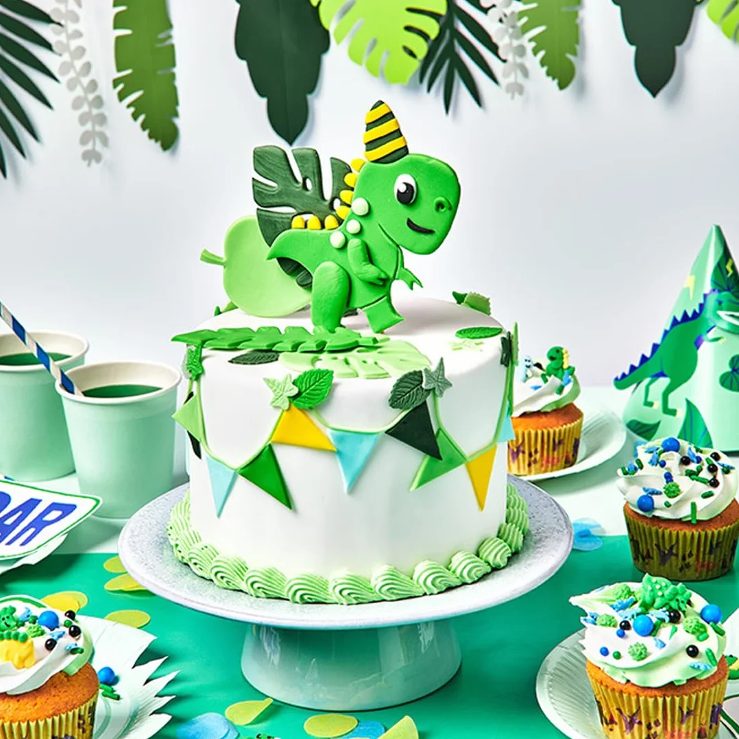 FunCakes Pâte à Sucre Forest Green: facile à utiliser, lisse, flexible, douce et pliable, parfaite pour la décoration de gâteaux, halal, casher et sans gluten. 250 g