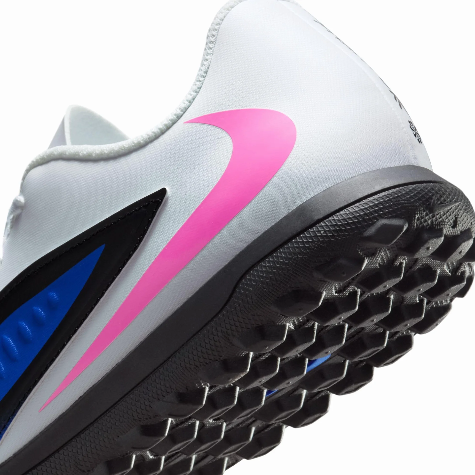 Nike Phantom 6 Low Club TF Soccer Shoes