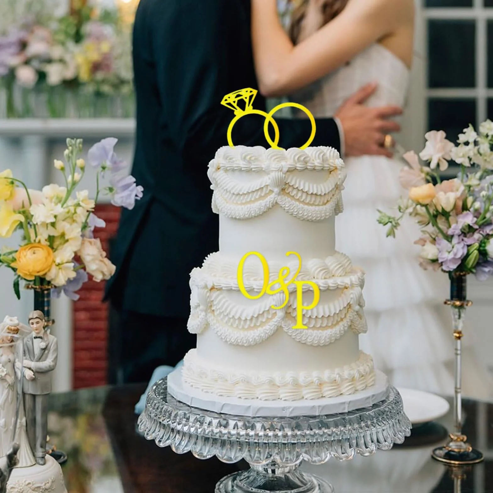 Figurine de gâteau de mariage avec anneau en diamant - 26 lettres personnalisables Panneau des initiales du couple pour mariage anniversaire fiançailles demande décoration de gâteau de