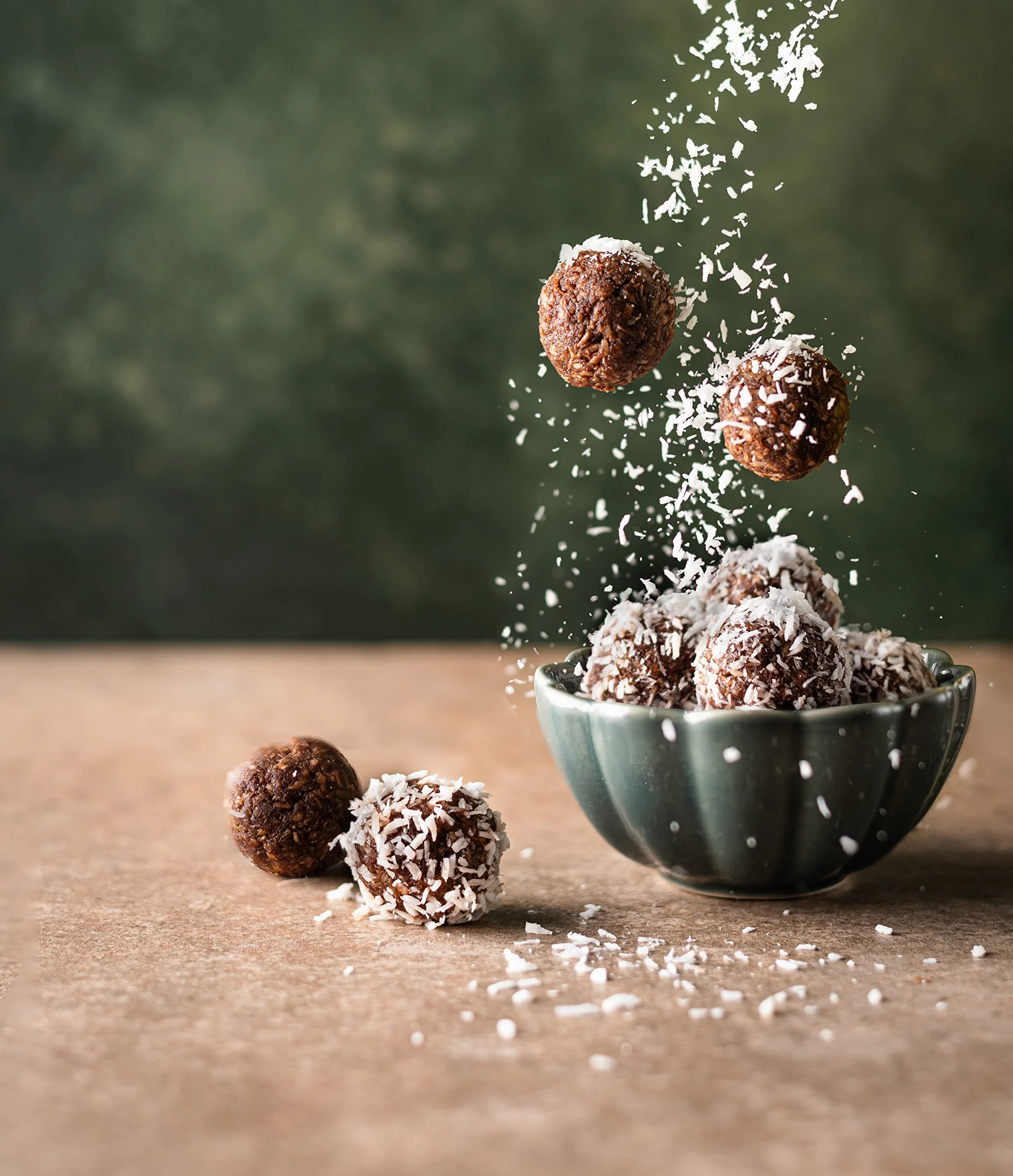 Biojoy Noix de Coco Râpée BIO (1 kg), séchée et non grillés, Flocons de noix de coco sans additifs
