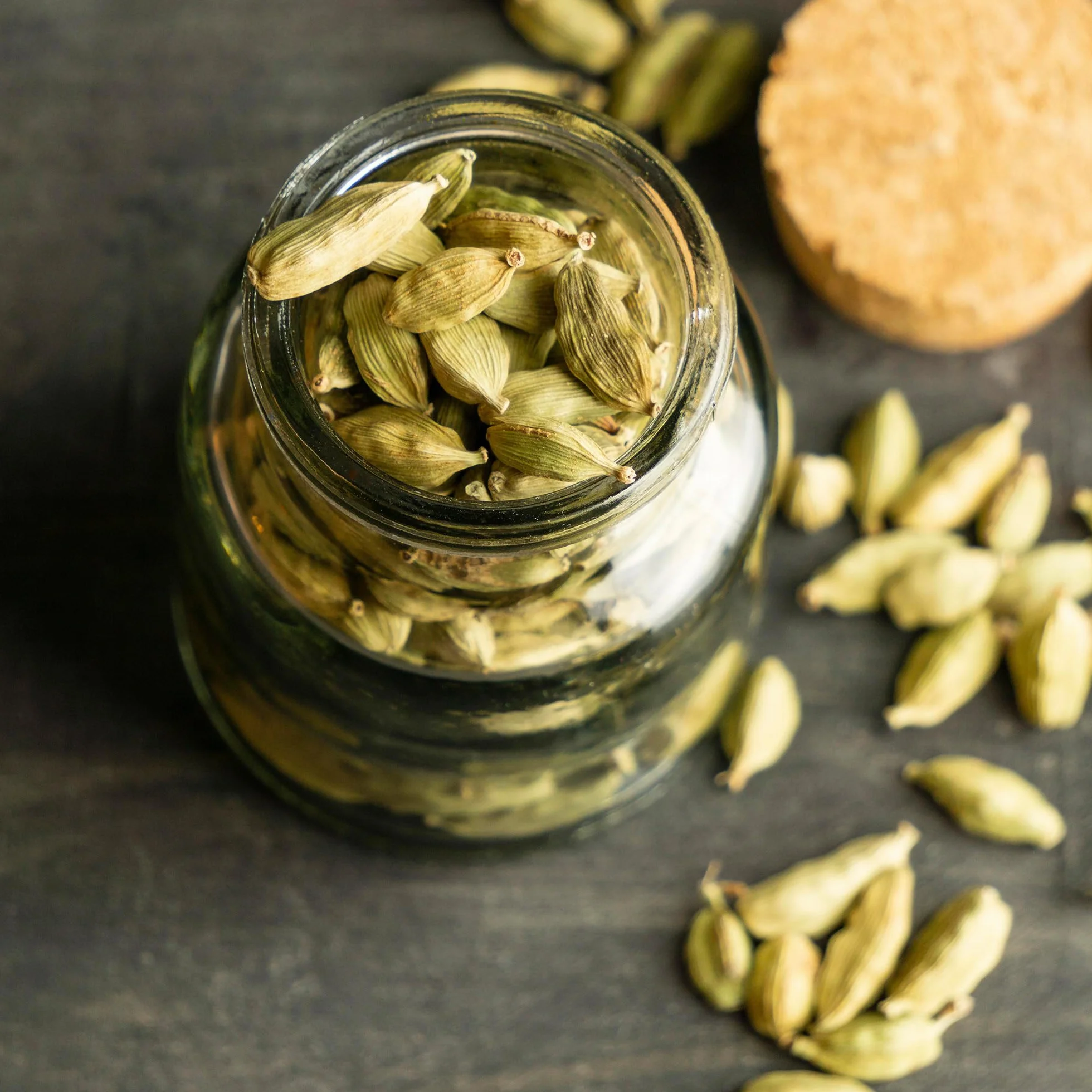 Alpi Nature Cardamome BIO Gousses Entières 200g, Gousses de Cardamome Verte Entières avec Graines pour la Cuisine