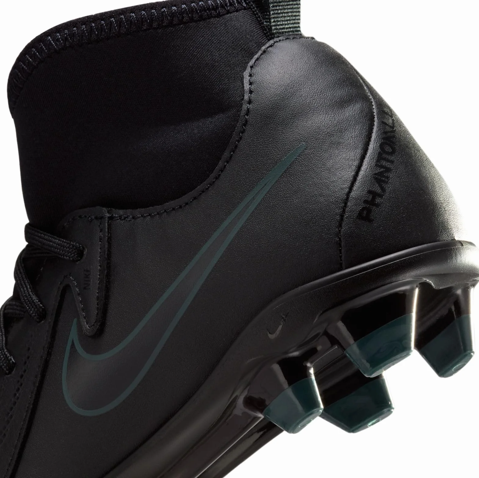 Nike Jr Phantom Luna II Club FG/MG Football Soccer Shoe