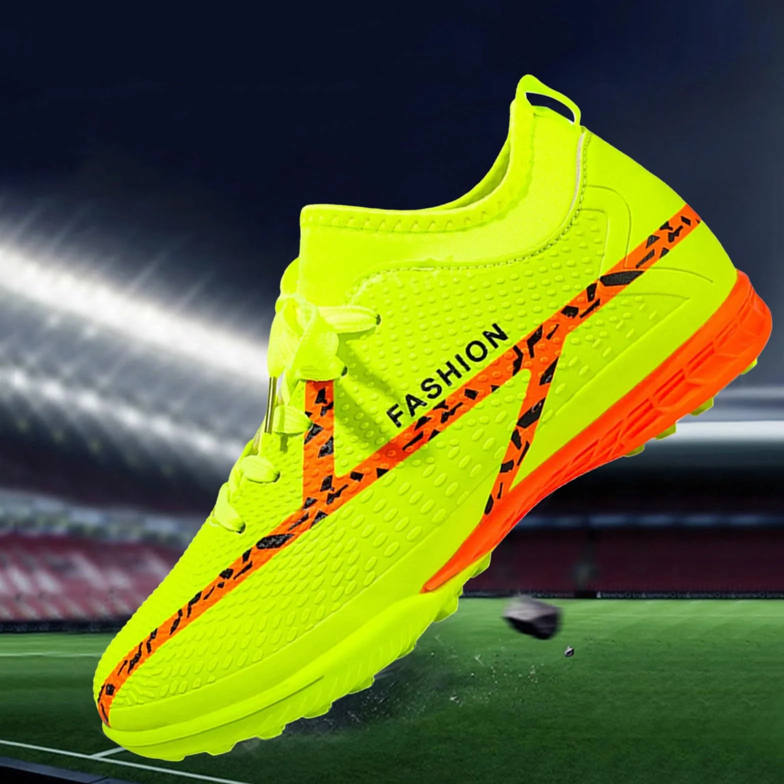 Chaussures de football respirantes antidérapantes légères pour garçons et filles