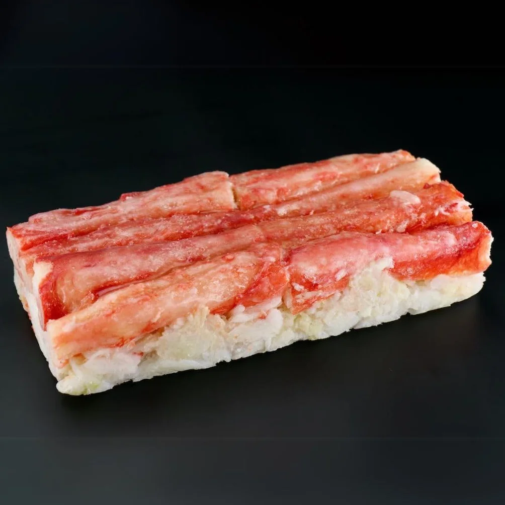 Chatka - Conservation au format traditionnel contenant de pattes de crabe royal rouge et de chair de crabe émiettée, préparée pour une utilisation culinaire (190 gram)