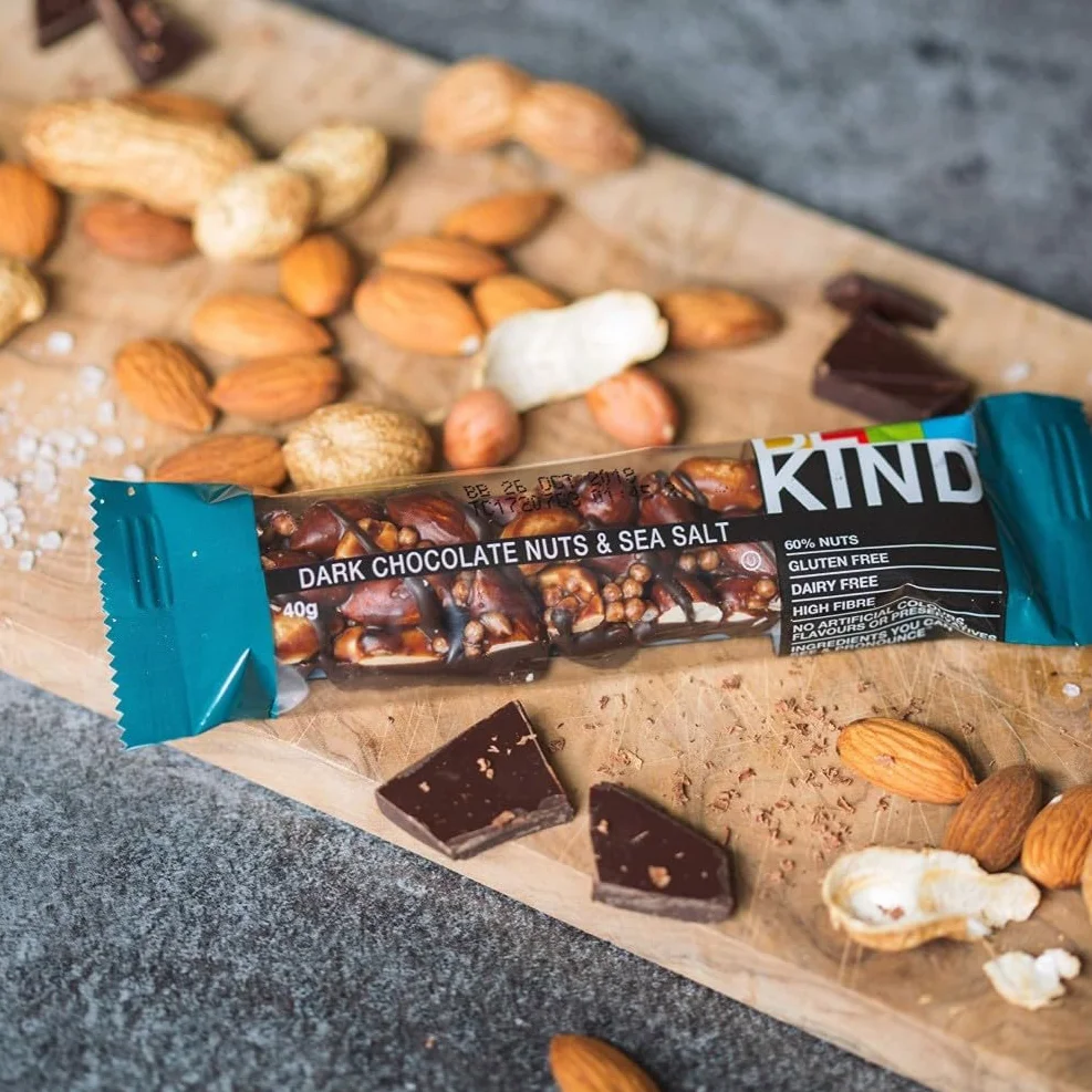 BE-KIND - Barres de Céréales - Chocolat Noir, Amandes & Sel Marin - Sans Gluten - Riches en Fibres - Grand Format - 12 x 40g
