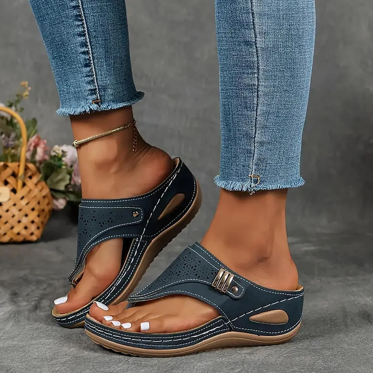 Sandales orthopédiques pour femmes 2026 compensees soutien voûte plantaire tongs confortables plage